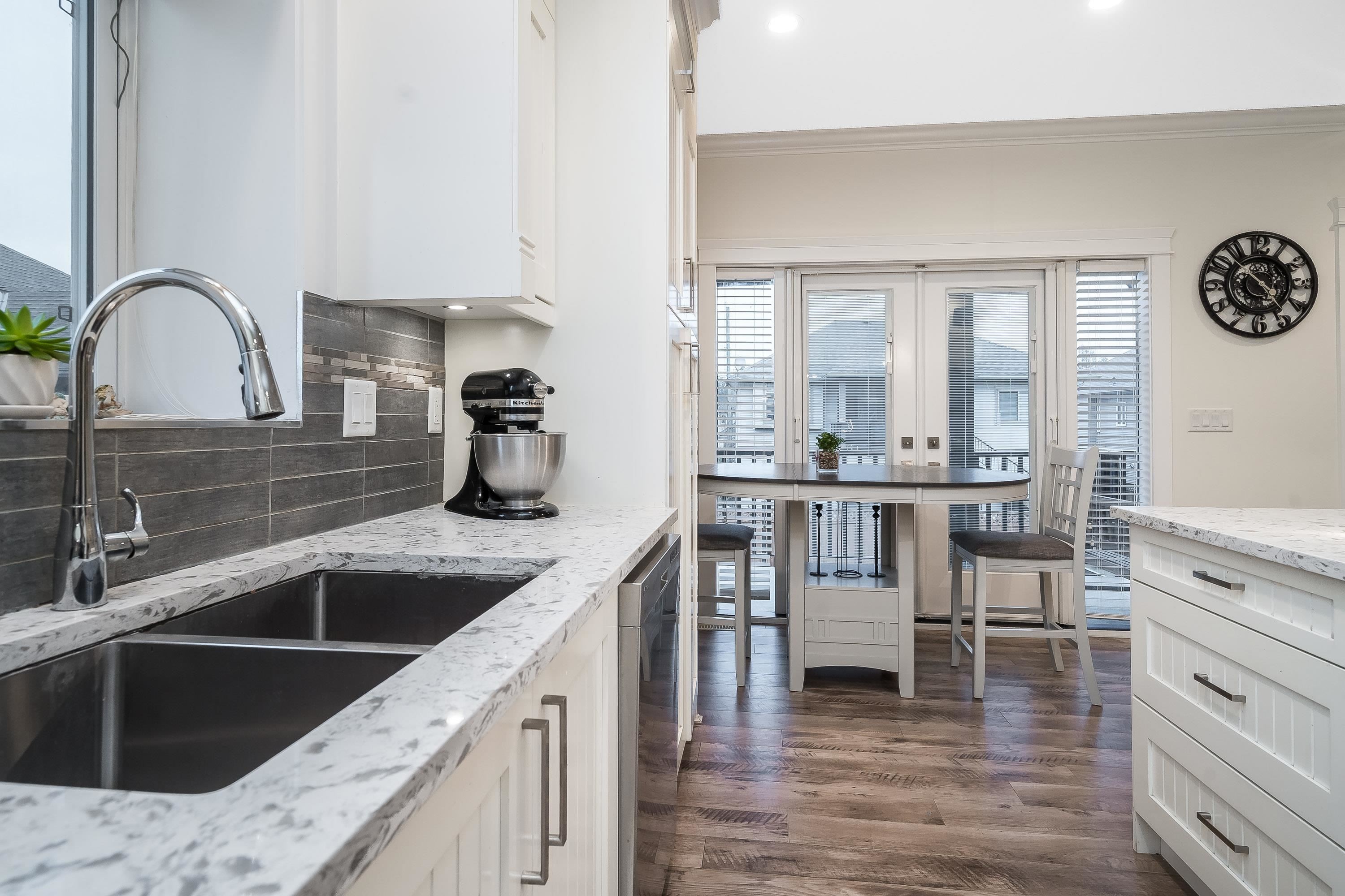 









32565


Salsbury

Avenue,
Mission,




BC
V4S 1M3

