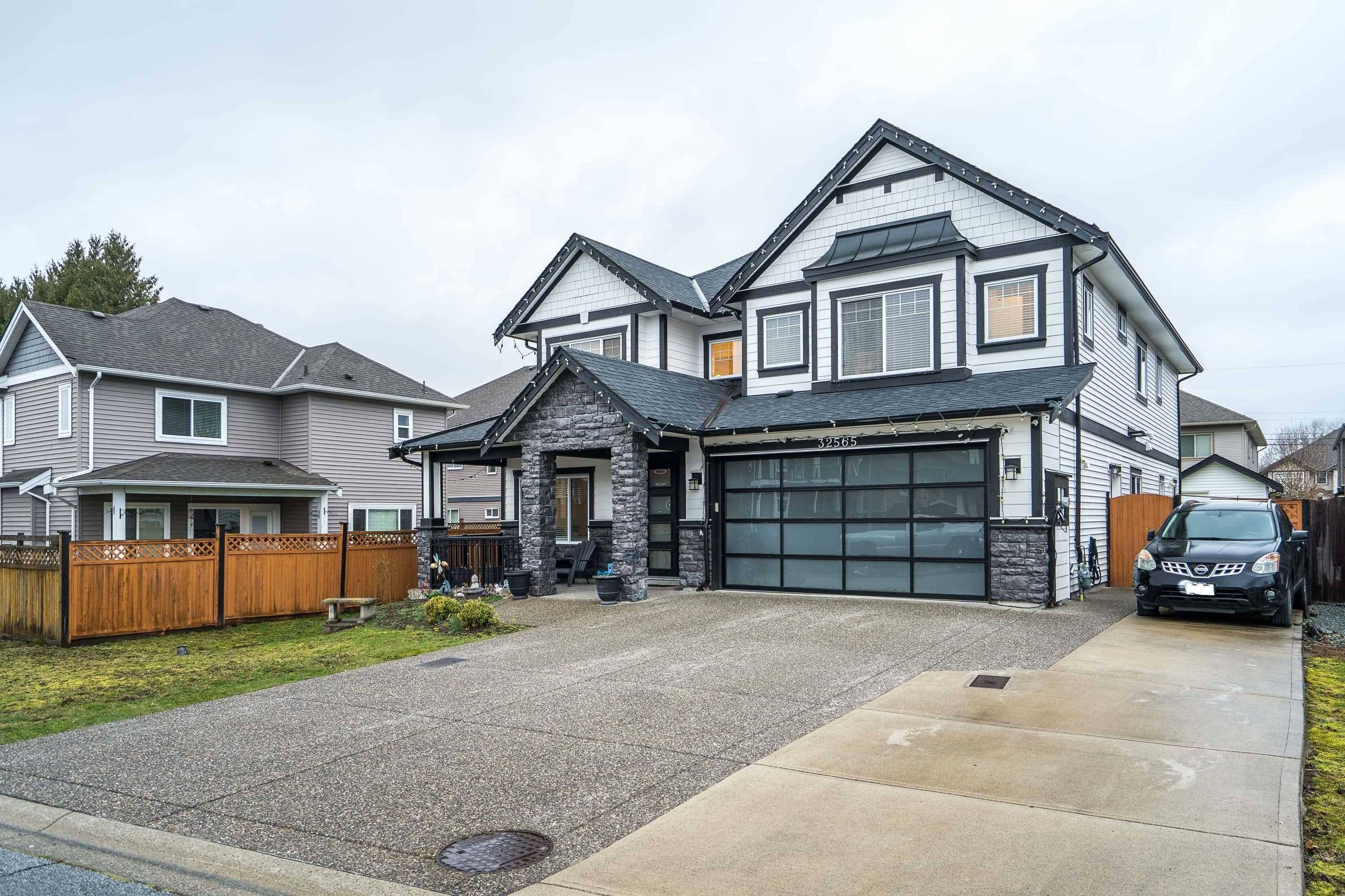 









32565


Salsbury

Avenue,
Mission,




BC
V4S 1M3

