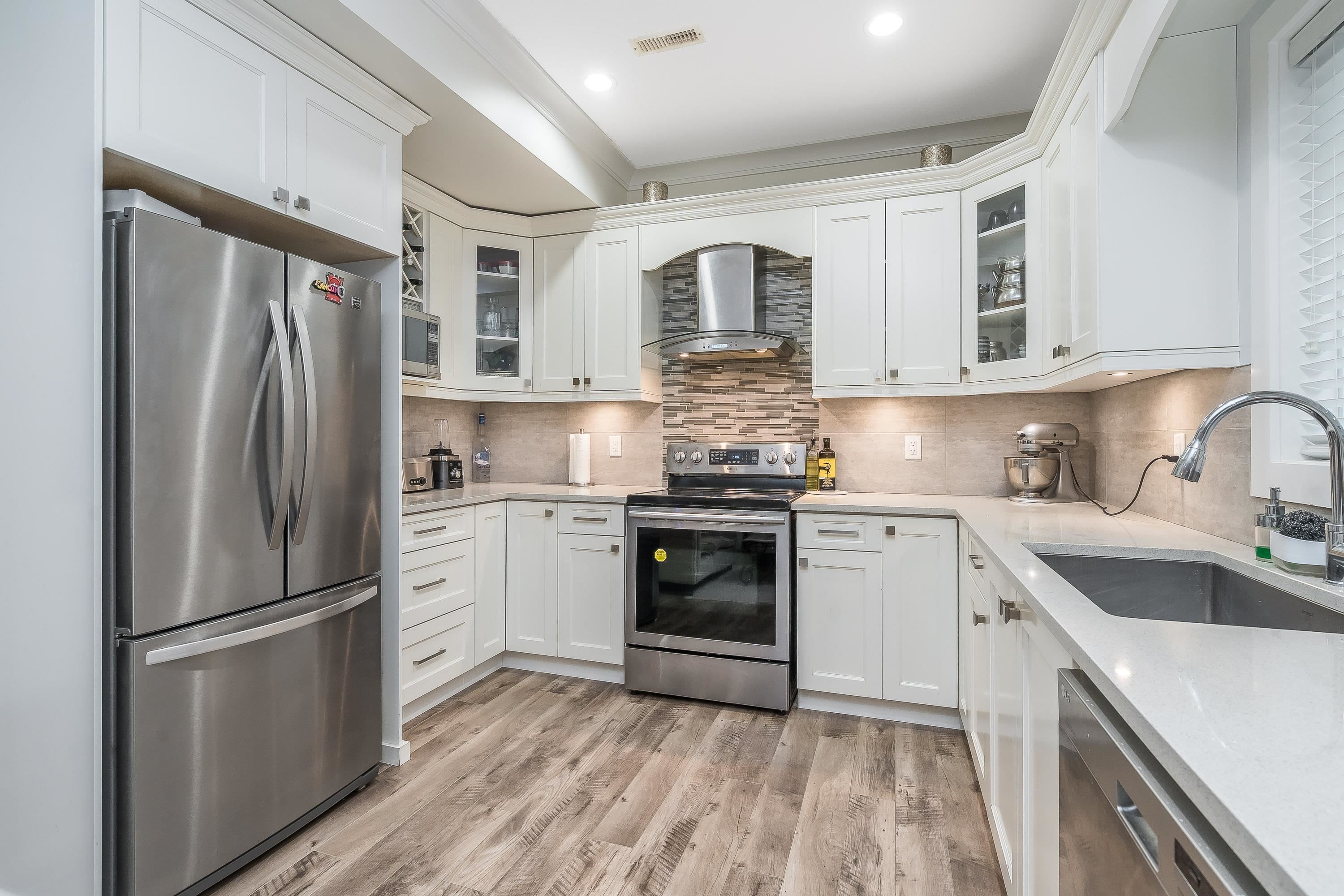 









32565


Salsbury

Avenue,
Mission,




BC
V4S 1M3

