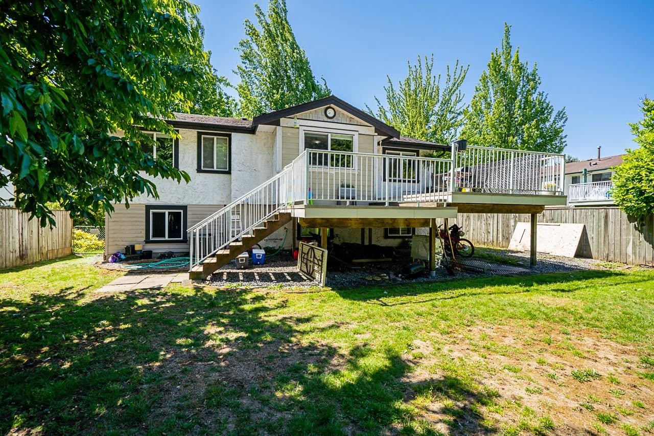 









17223


61b

Avenue,
Surrey,




BC
V3S 5M7

