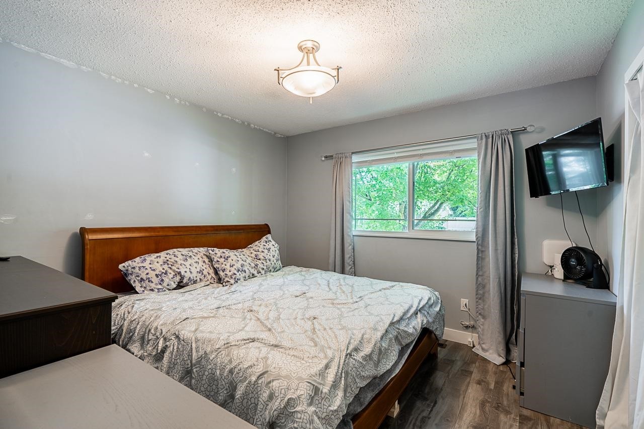 









17223


61b

Avenue,
Surrey,




BC
V3S 5M7

