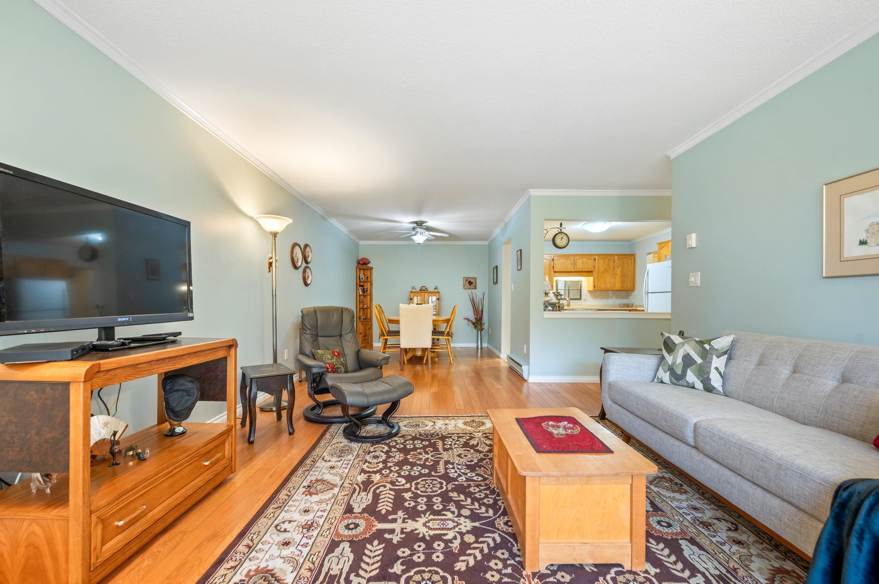 









5375


205

Street, 110,
Langley,




BC
V3A 7V7

