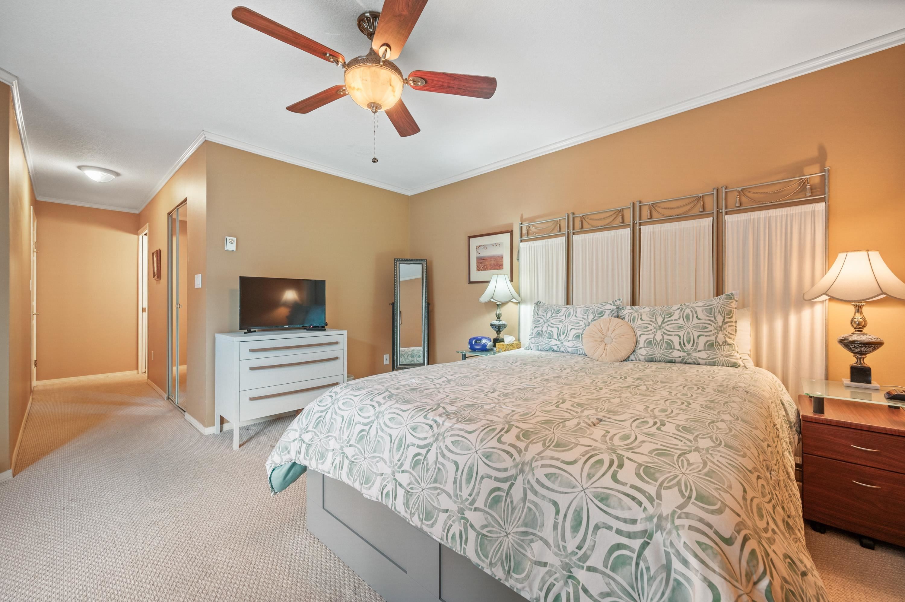 









5375


205

Street, 110,
Langley,




BC
V3A 7V7

