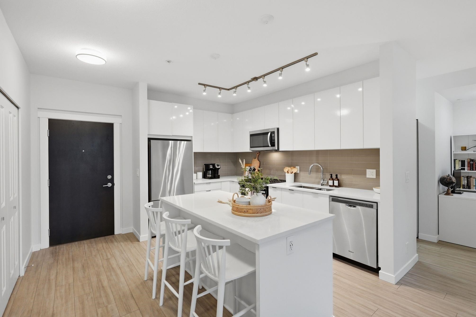 









8150


207

Street, A323,
Langley,




BC
V2Y 4J3

