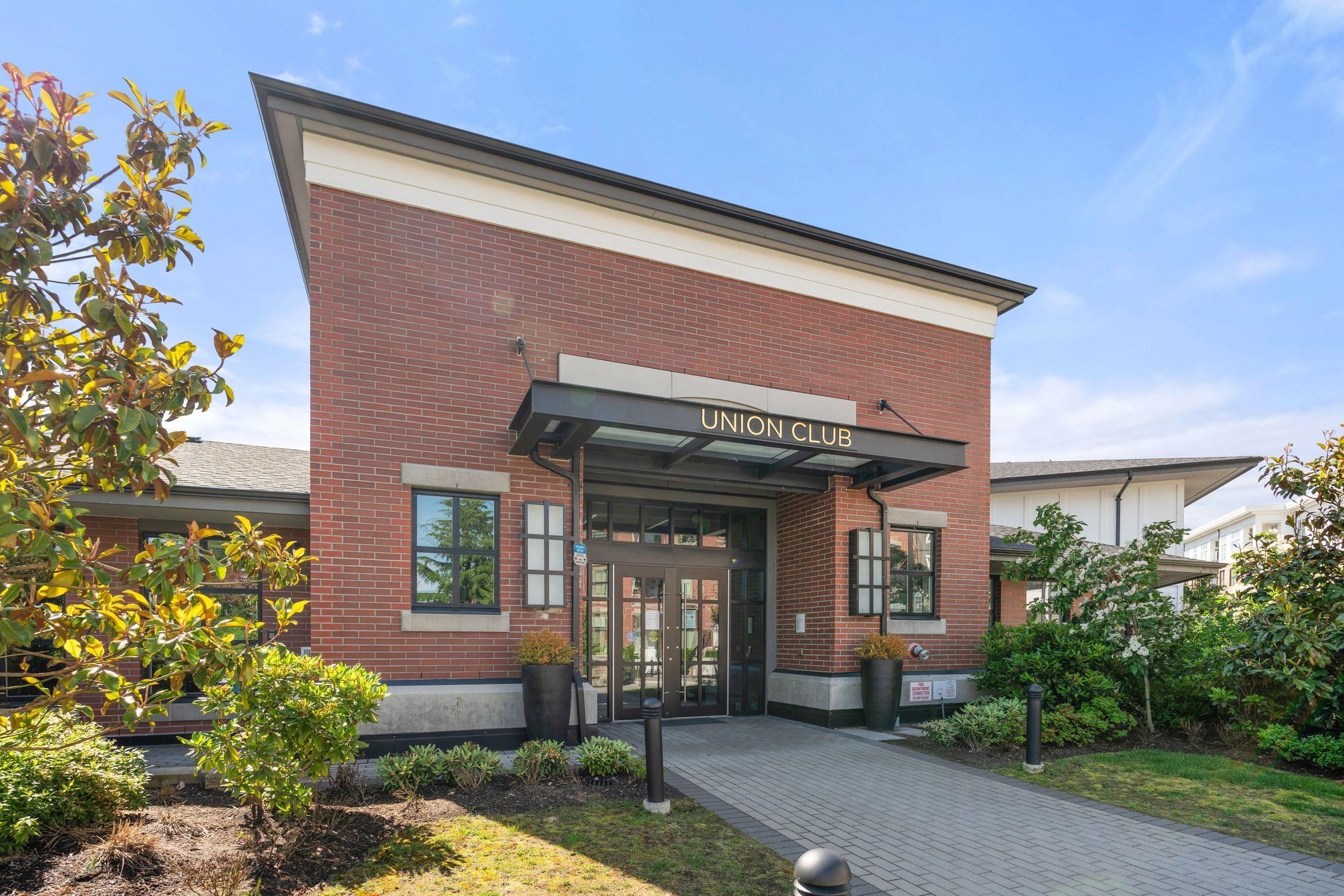 









8150


207

Street, A323,
Langley,




BC
V2Y 4J3

