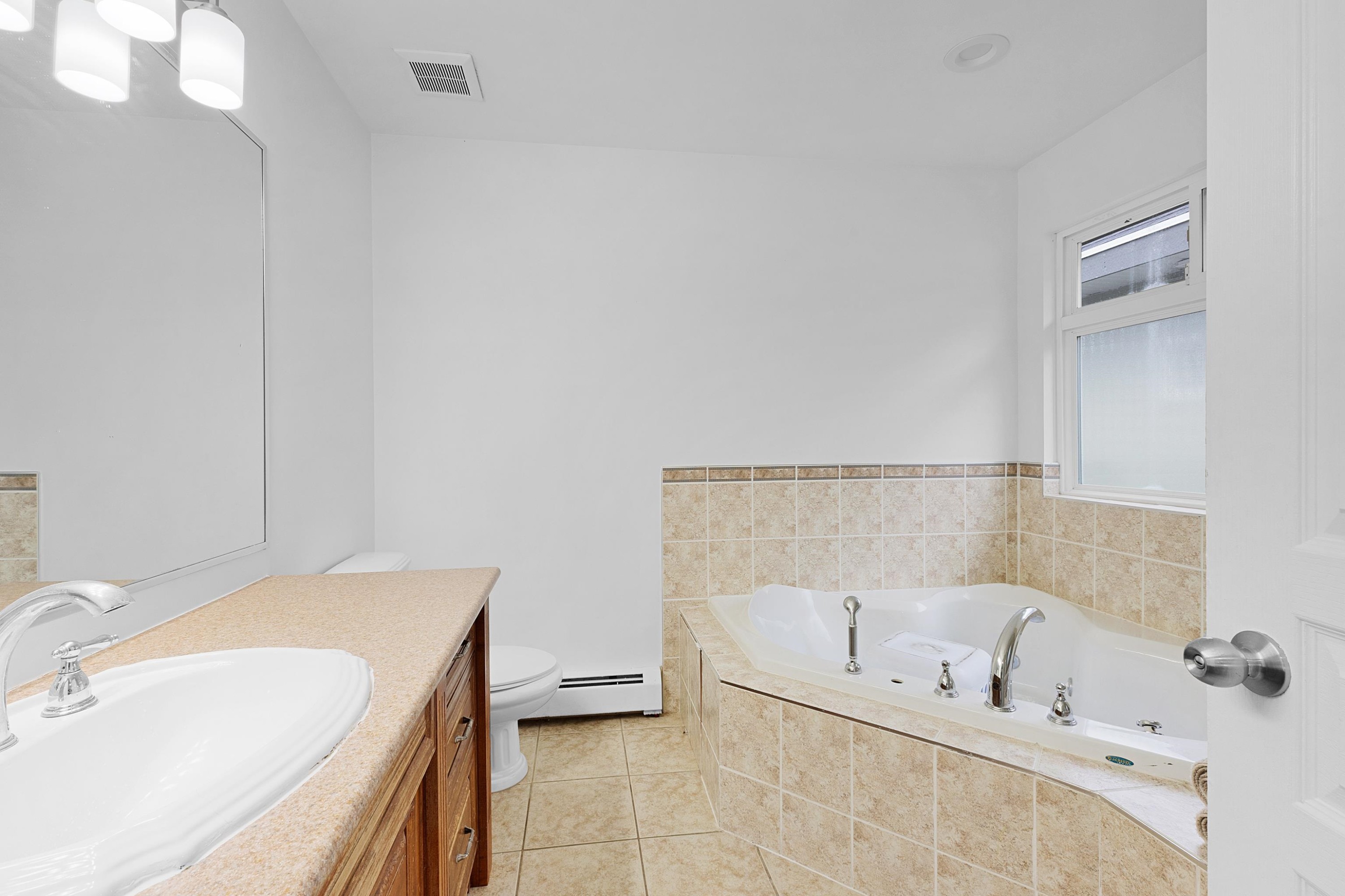 









5835


139

Street,
Surrey,




BC
V3X 3S2

