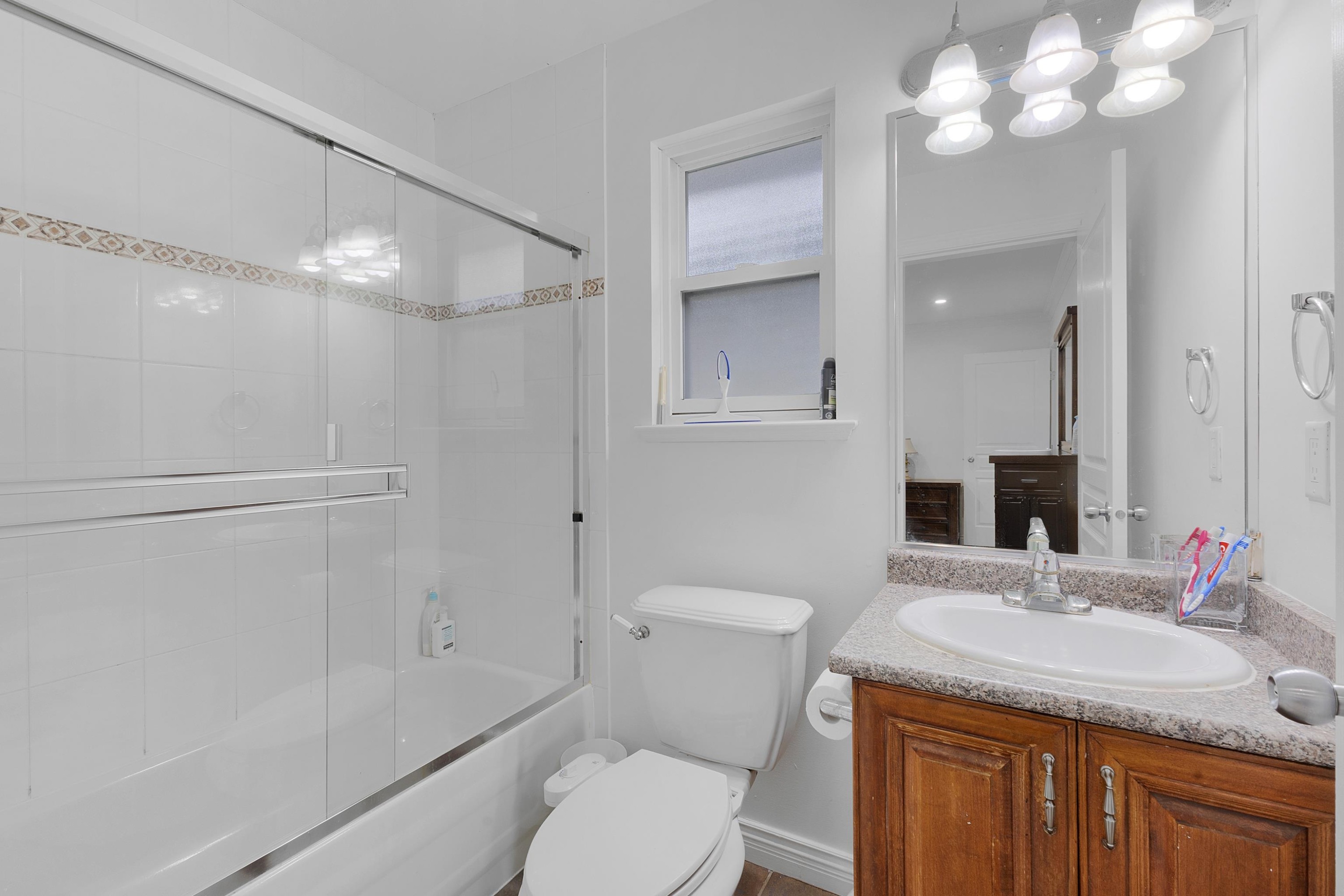 









5835


139

Street,
Surrey,




BC
V3X 3S2

