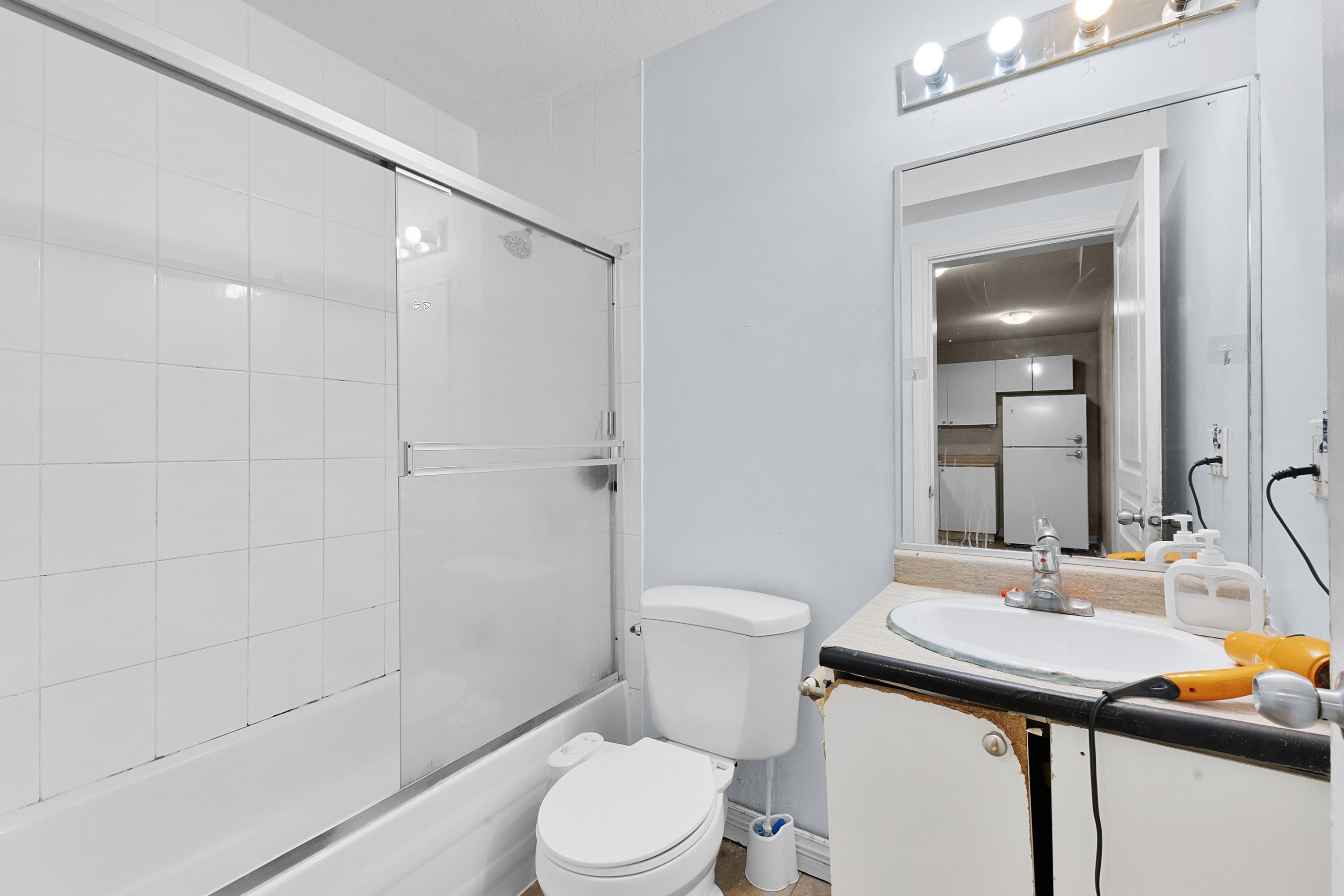 









5835


139

Street,
Surrey,




BC
V3X 3S2

