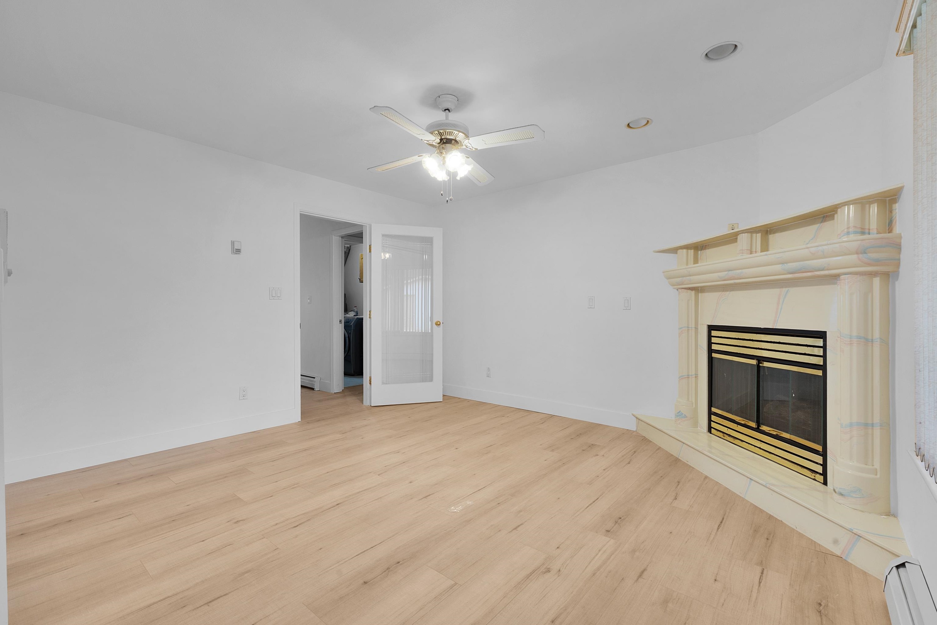 









15780


99a

Avenue,
Surrey,




BC
V4N 2V7

