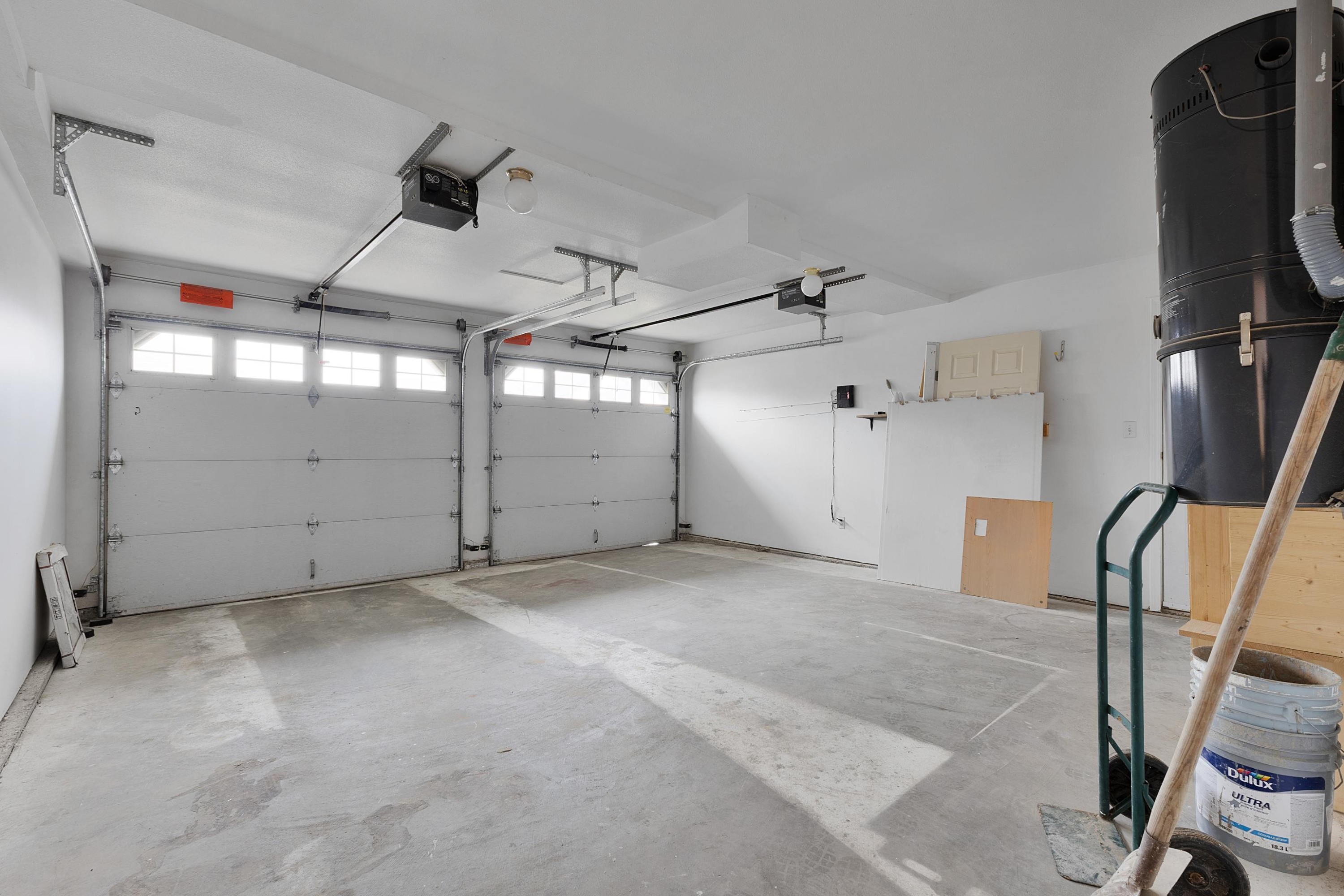 









15780


99a

Avenue,
Surrey,




BC
V4N 2V7

