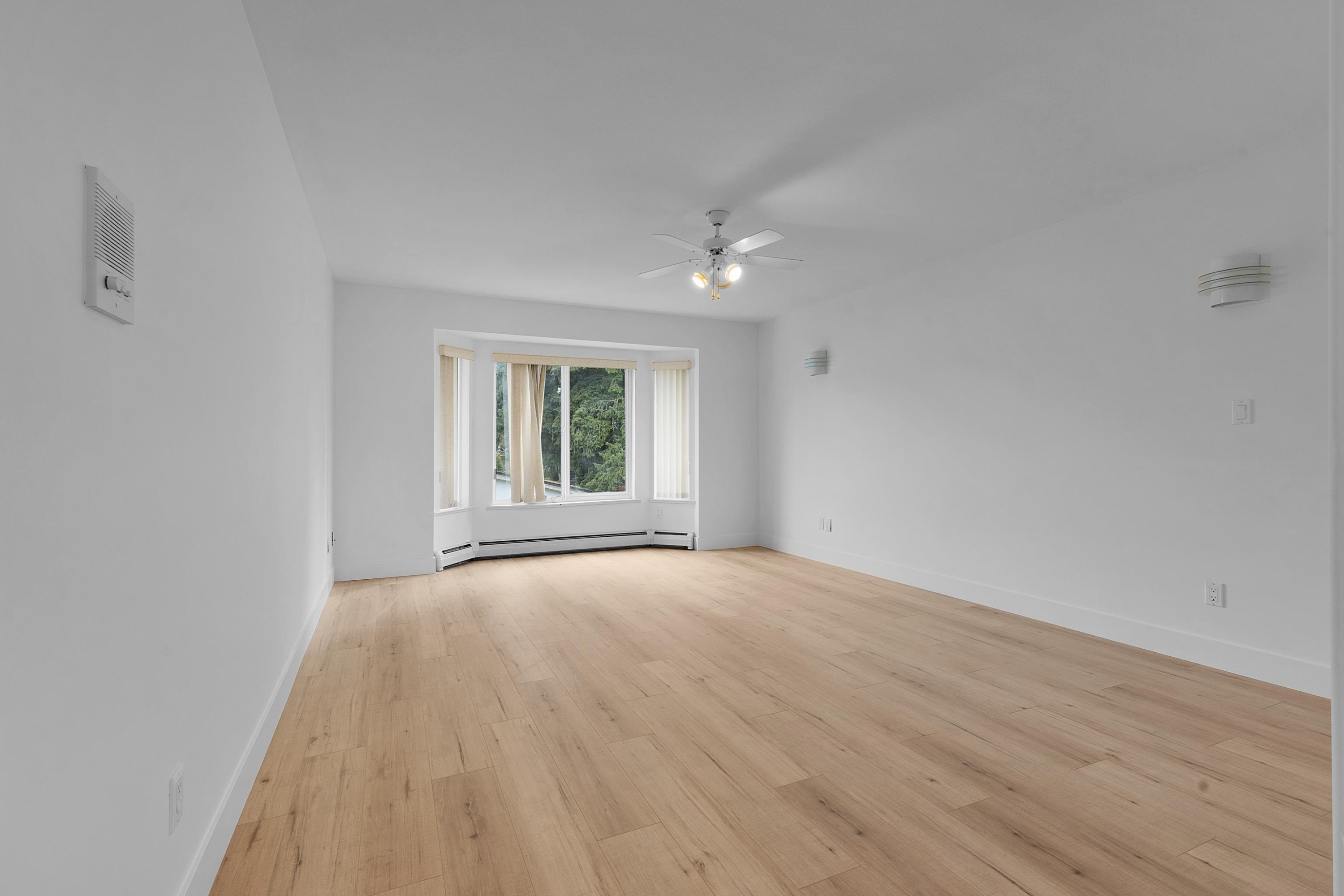 









15780


99a

Avenue,
Surrey,




BC
V4N 2V7

