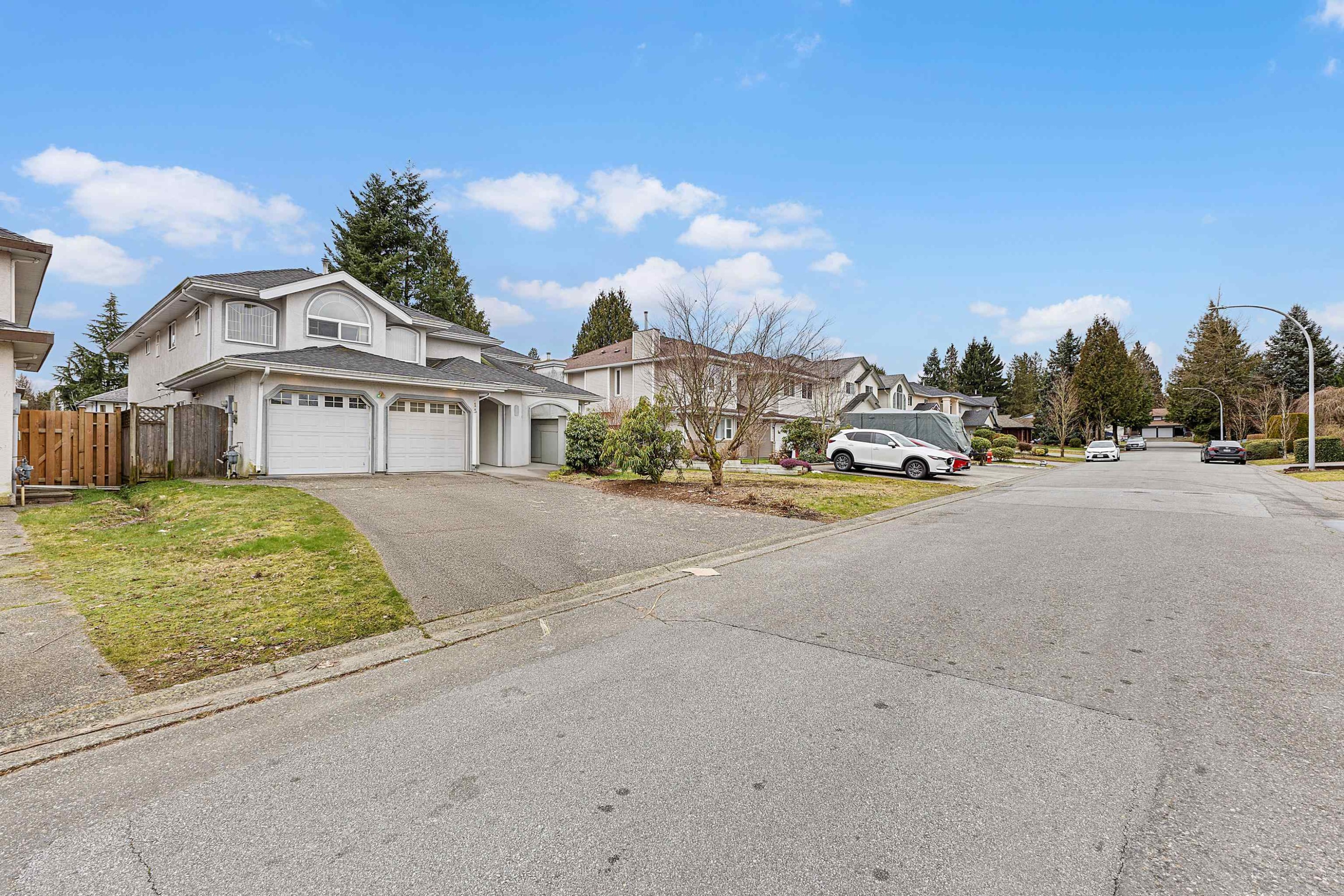 









15780


99a

Avenue,
Surrey,




BC
V4N 2V7

