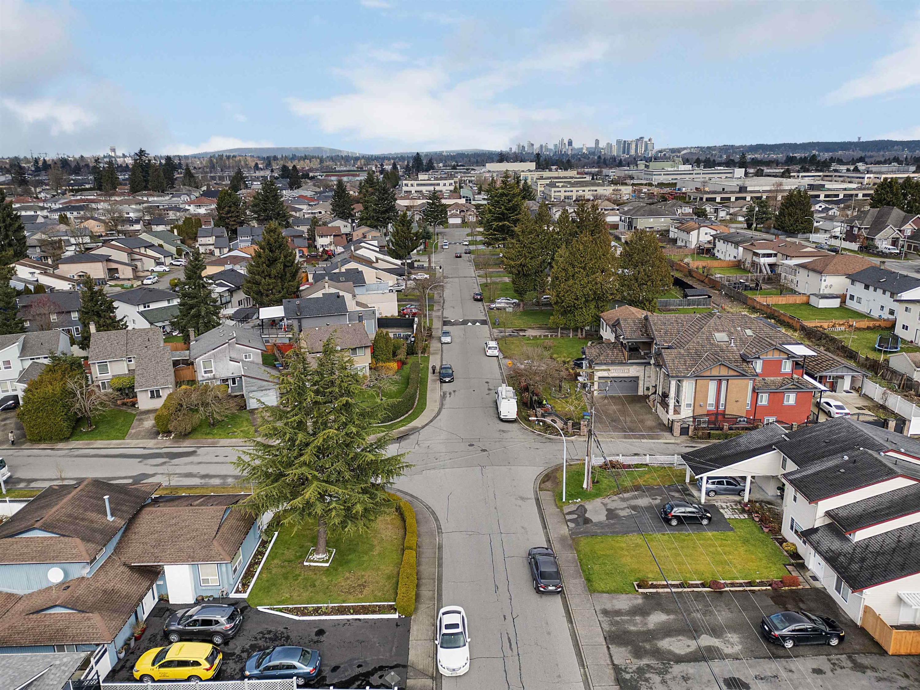 









7273


130

Street,
Surrey,




BC
V3W 4J8

