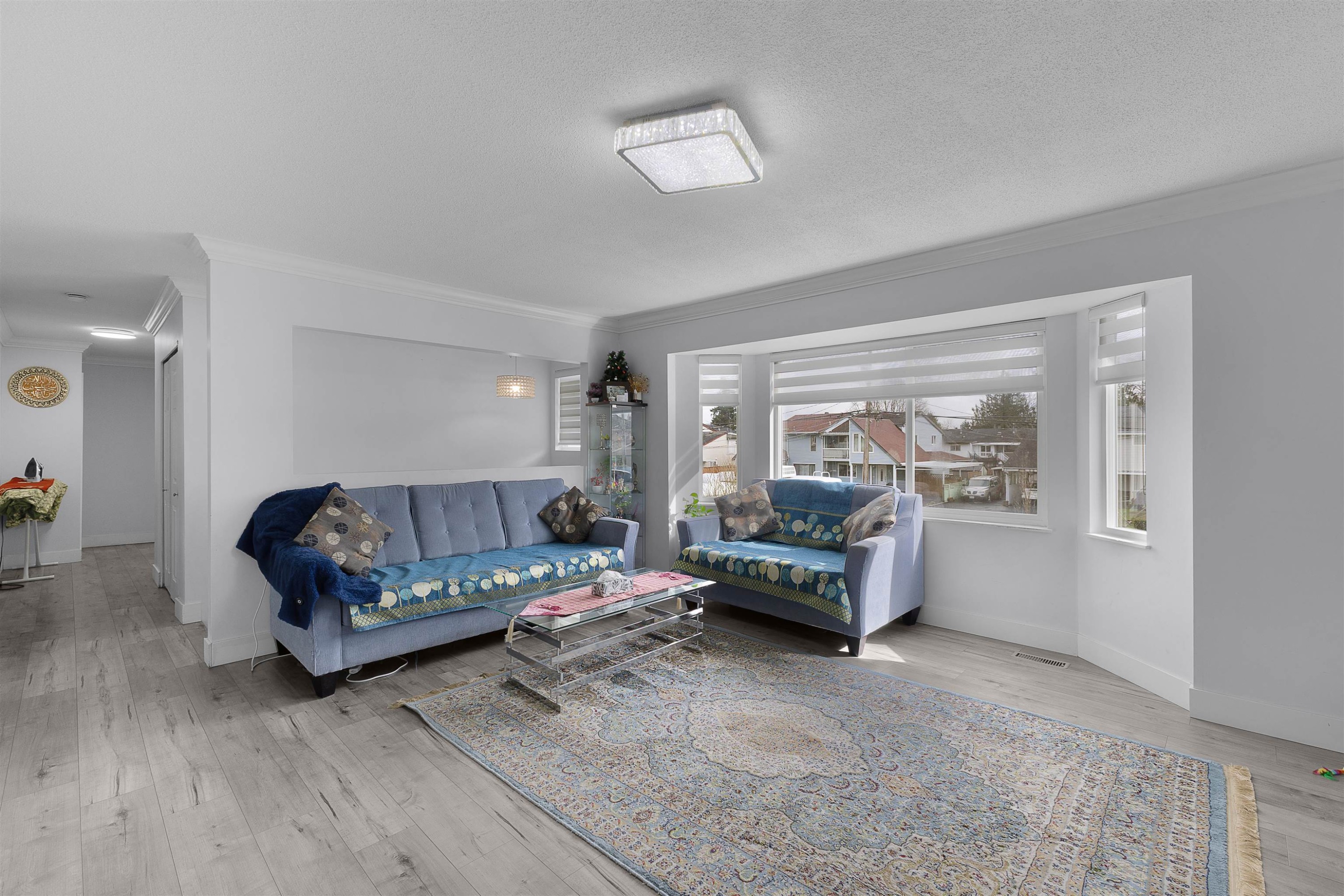 









7273


130

Street,
Surrey,




BC
V3W 4J8

