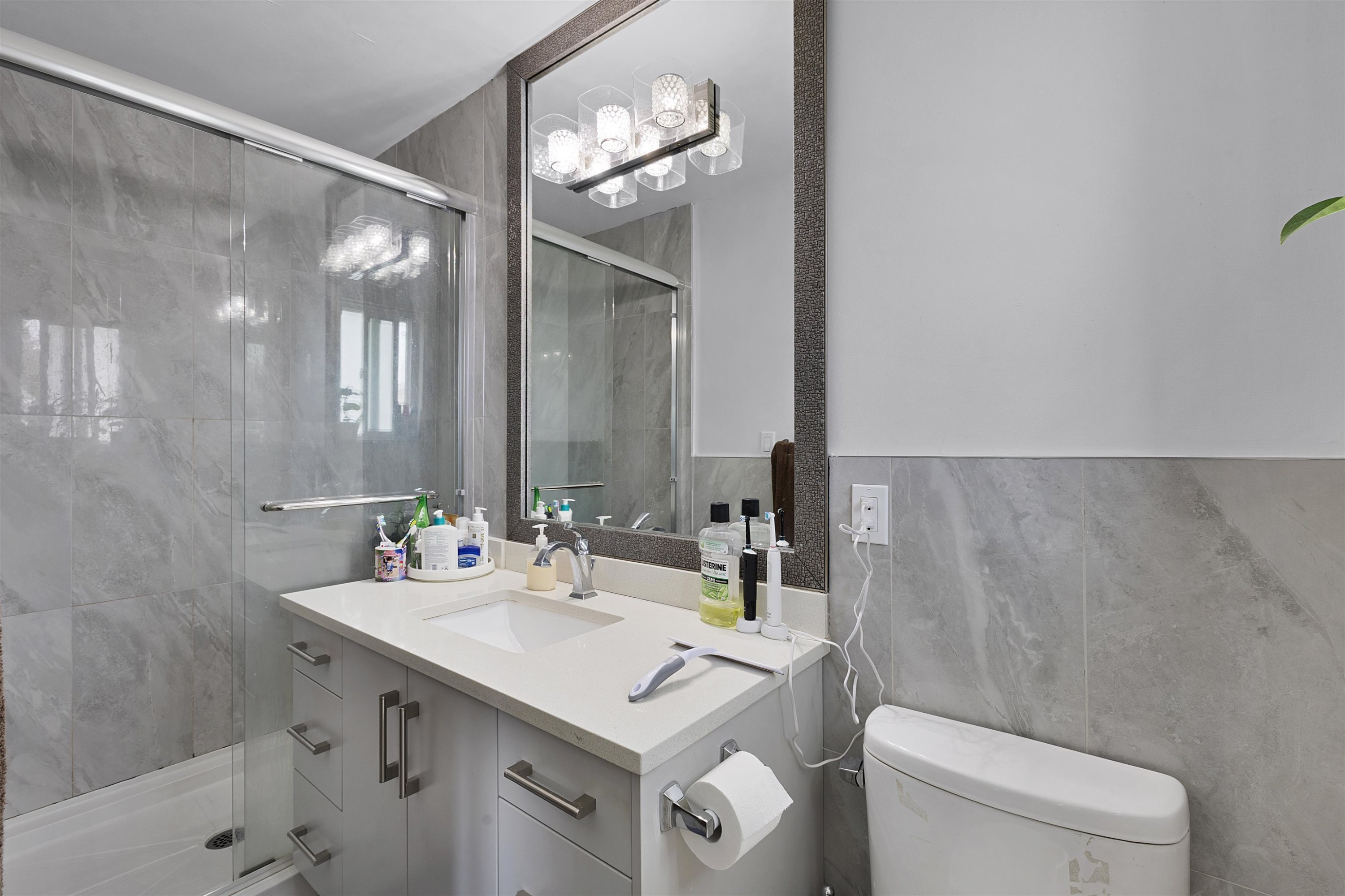 









7273


130

Street,
Surrey,




BC
V3W 4J8


