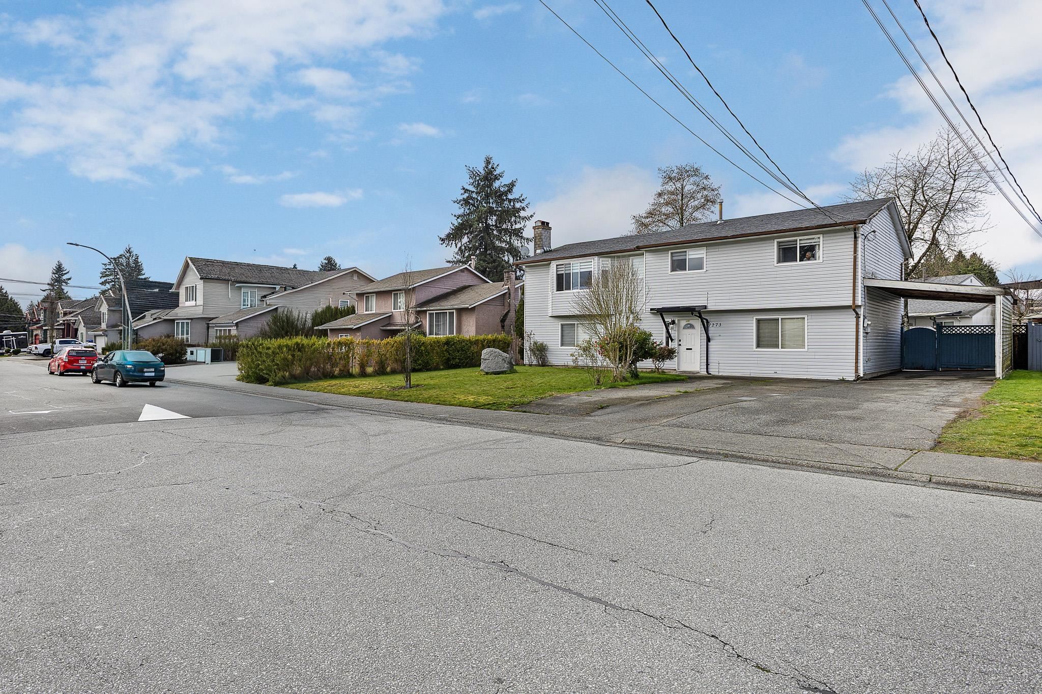 









7273


130

Street,
Surrey,




BC
V3W 4J8

