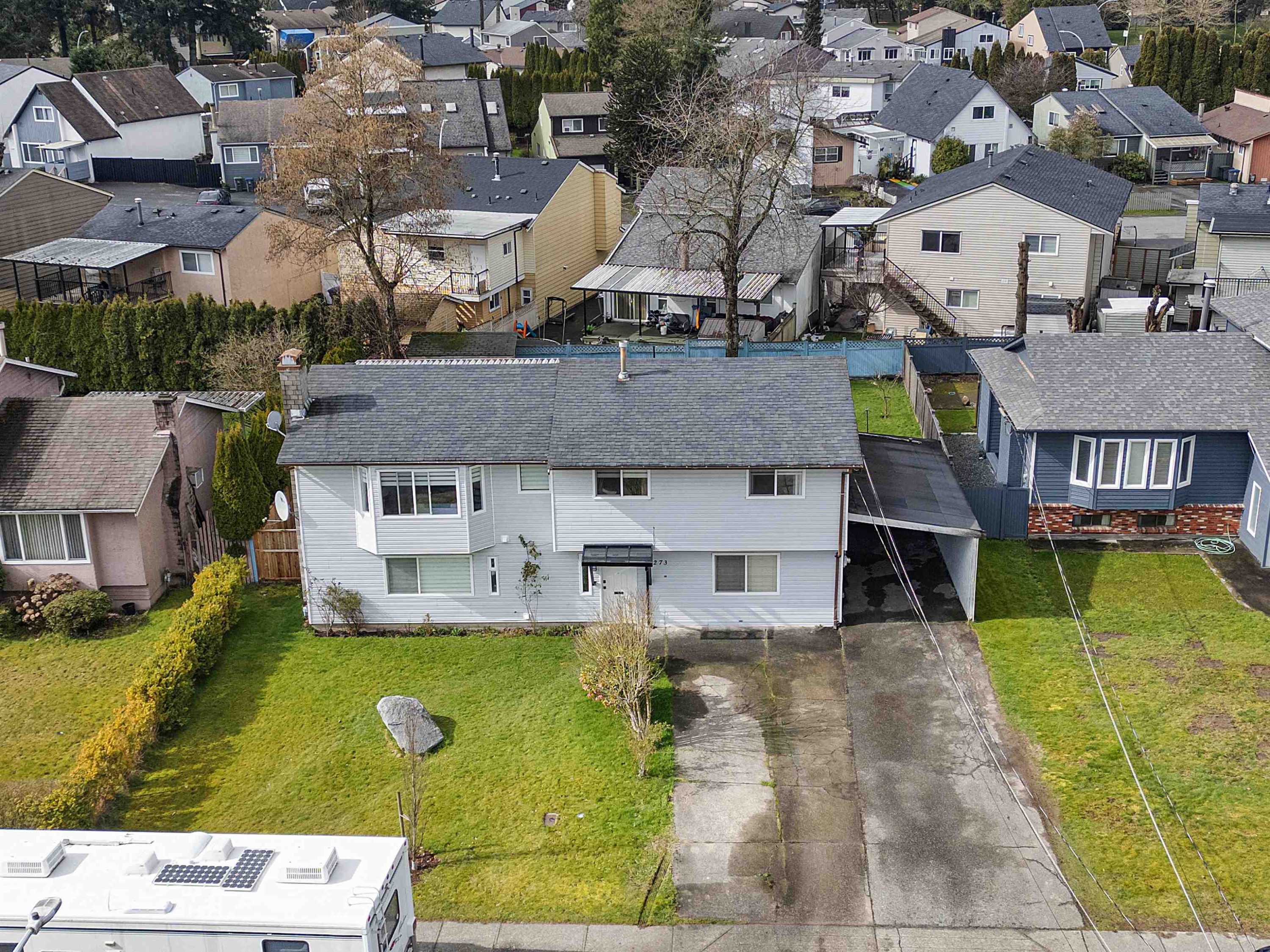 









7273


130

Street,
Surrey,




BC
V3W 4J8

