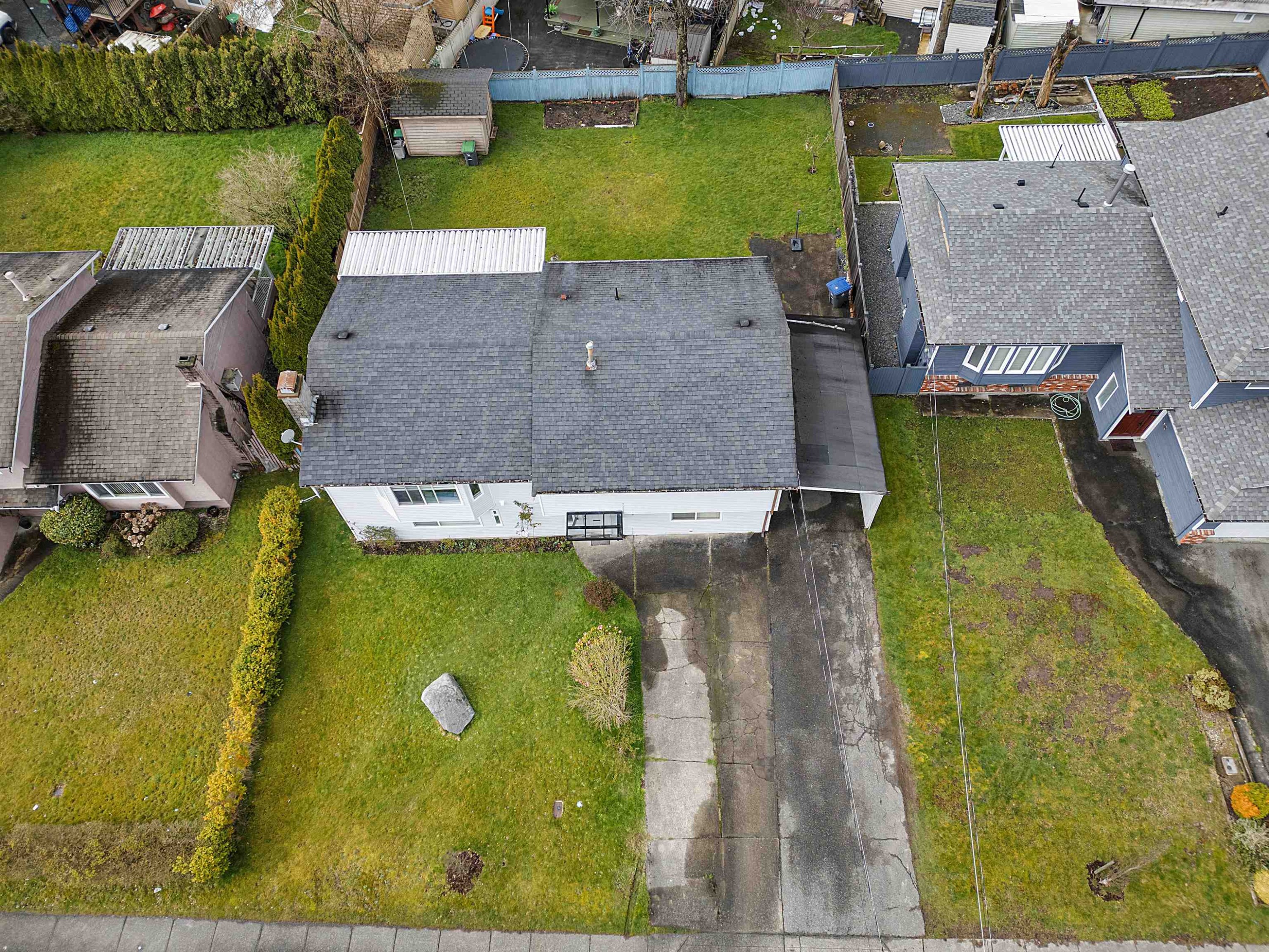 









7273


130

Street,
Surrey,




BC
V3W 4J8

