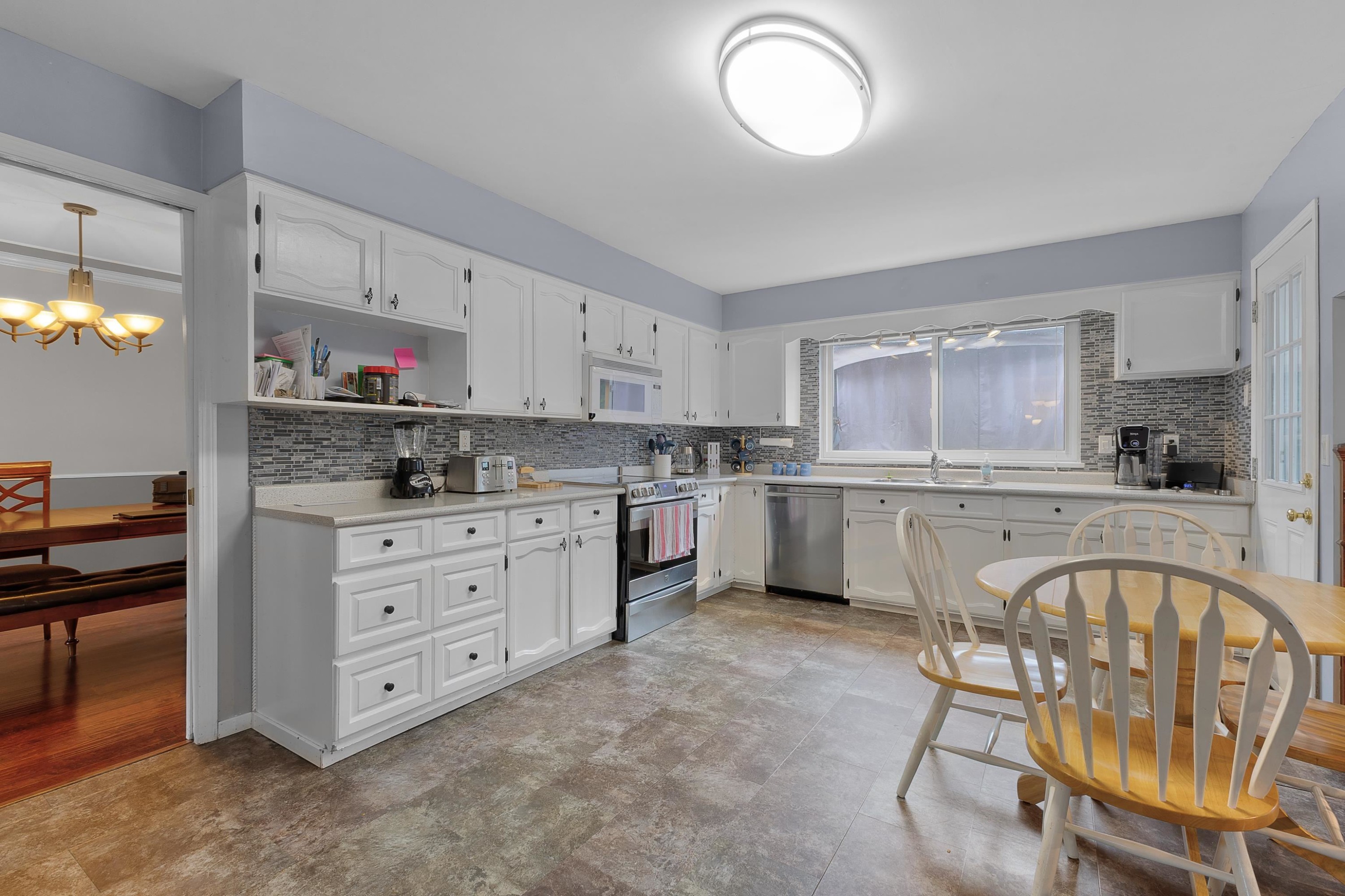 









7444


184

Street,
Surrey,




BC
V4N 3G5

