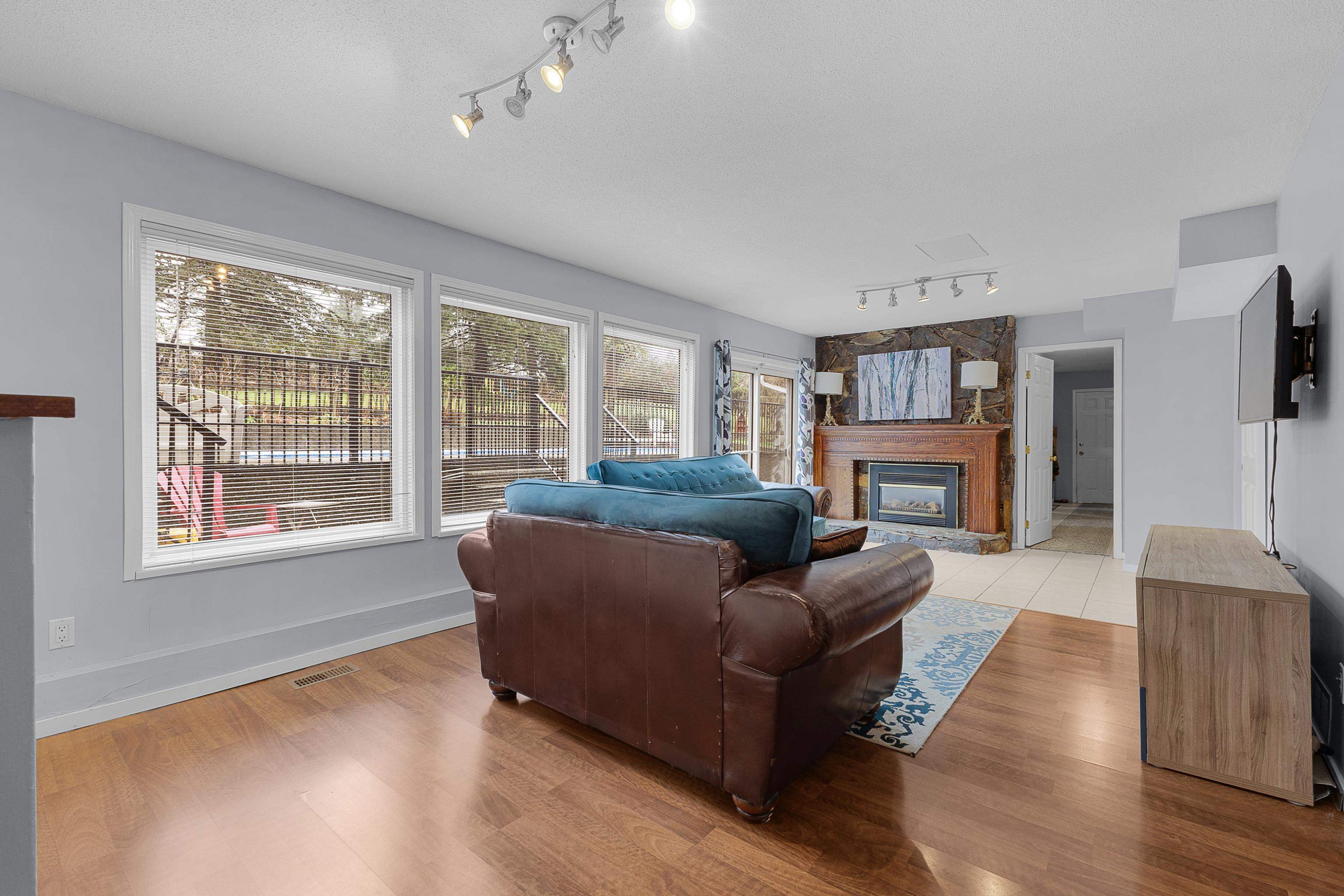 









7444


184

Street,
Surrey,




BC
V4N 3G5

