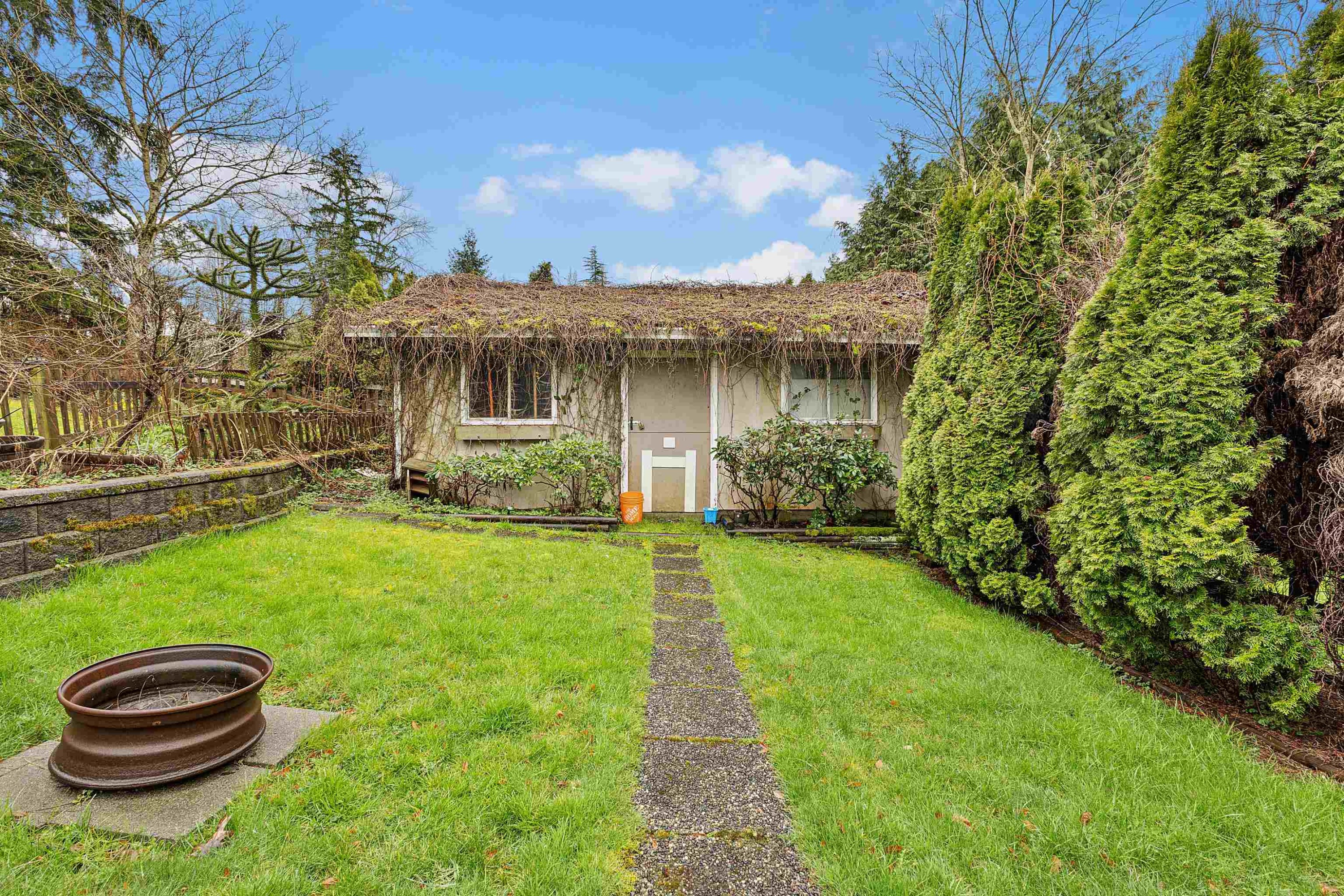 









7444


184

Street,
Surrey,




BC
V4N 3G5

