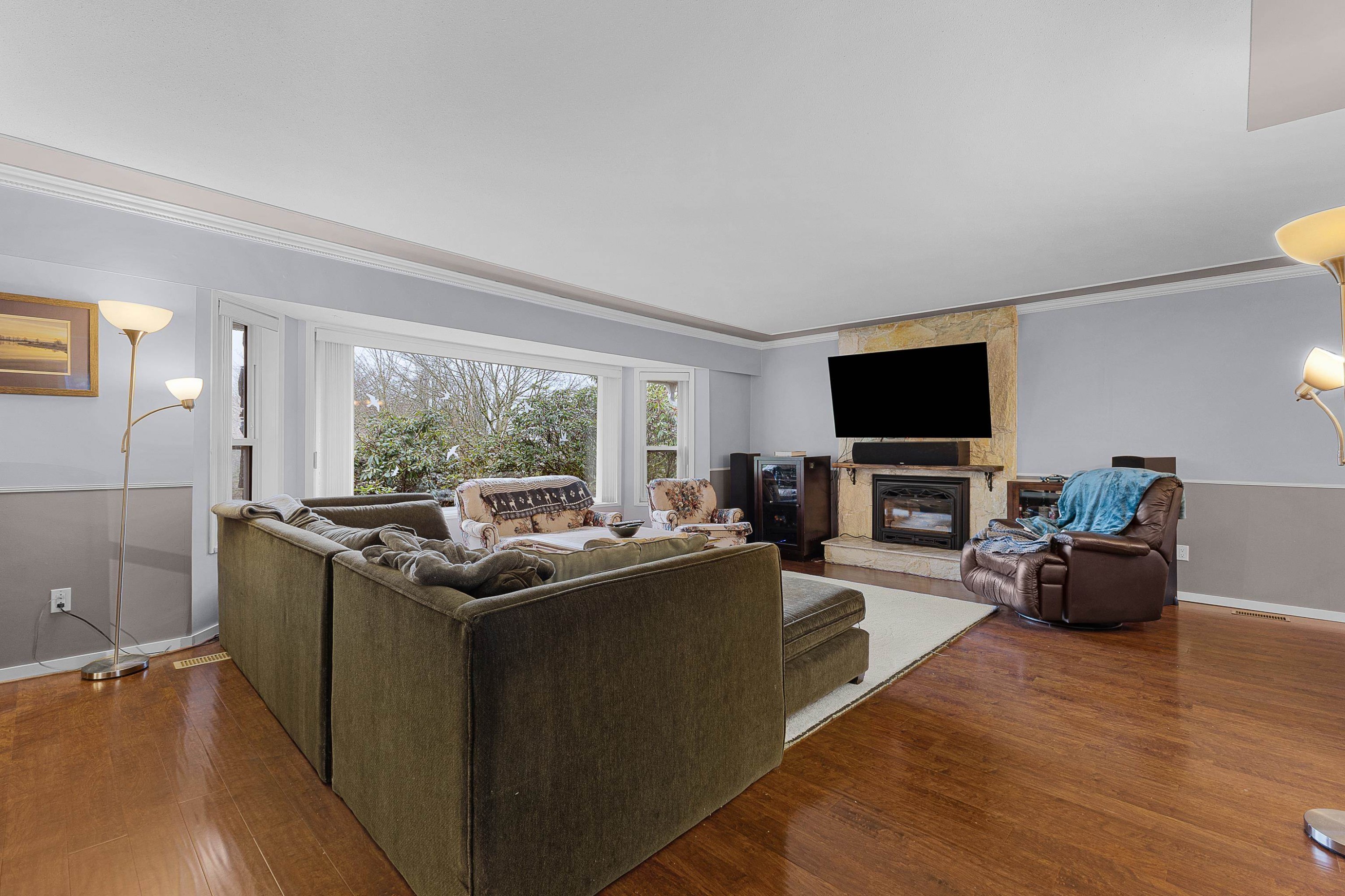 









7444


184

Street,
Surrey,




BC
V4N 3G5

