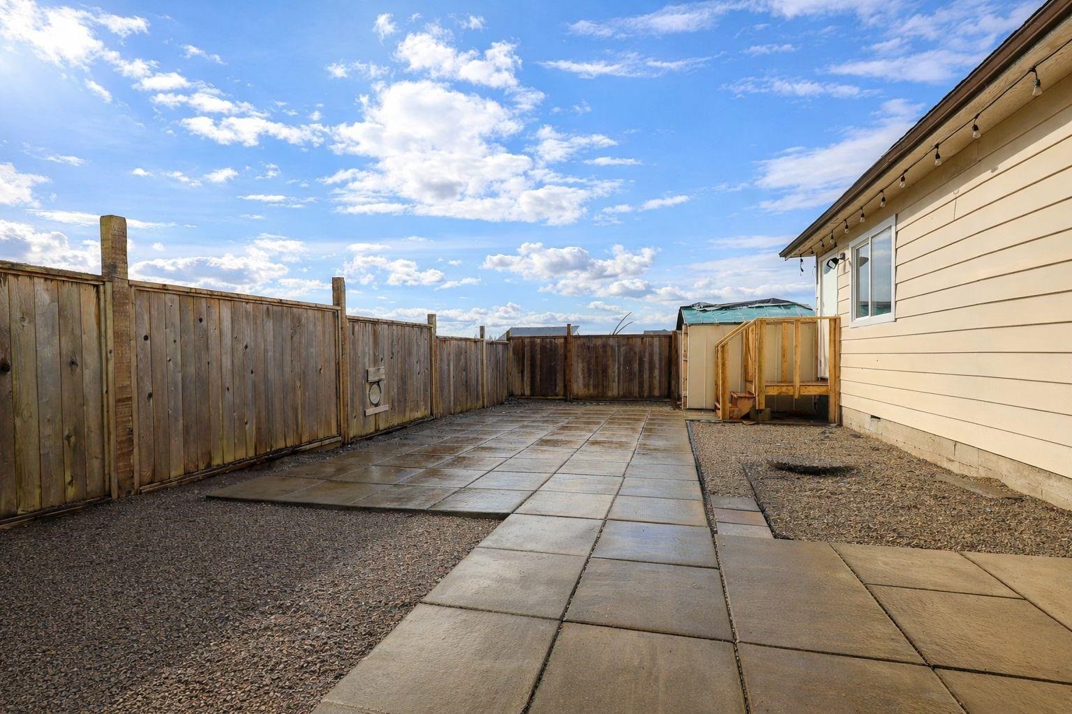 









16952


40

Avenue,
Surrey,




BC
V3Z 1C8

