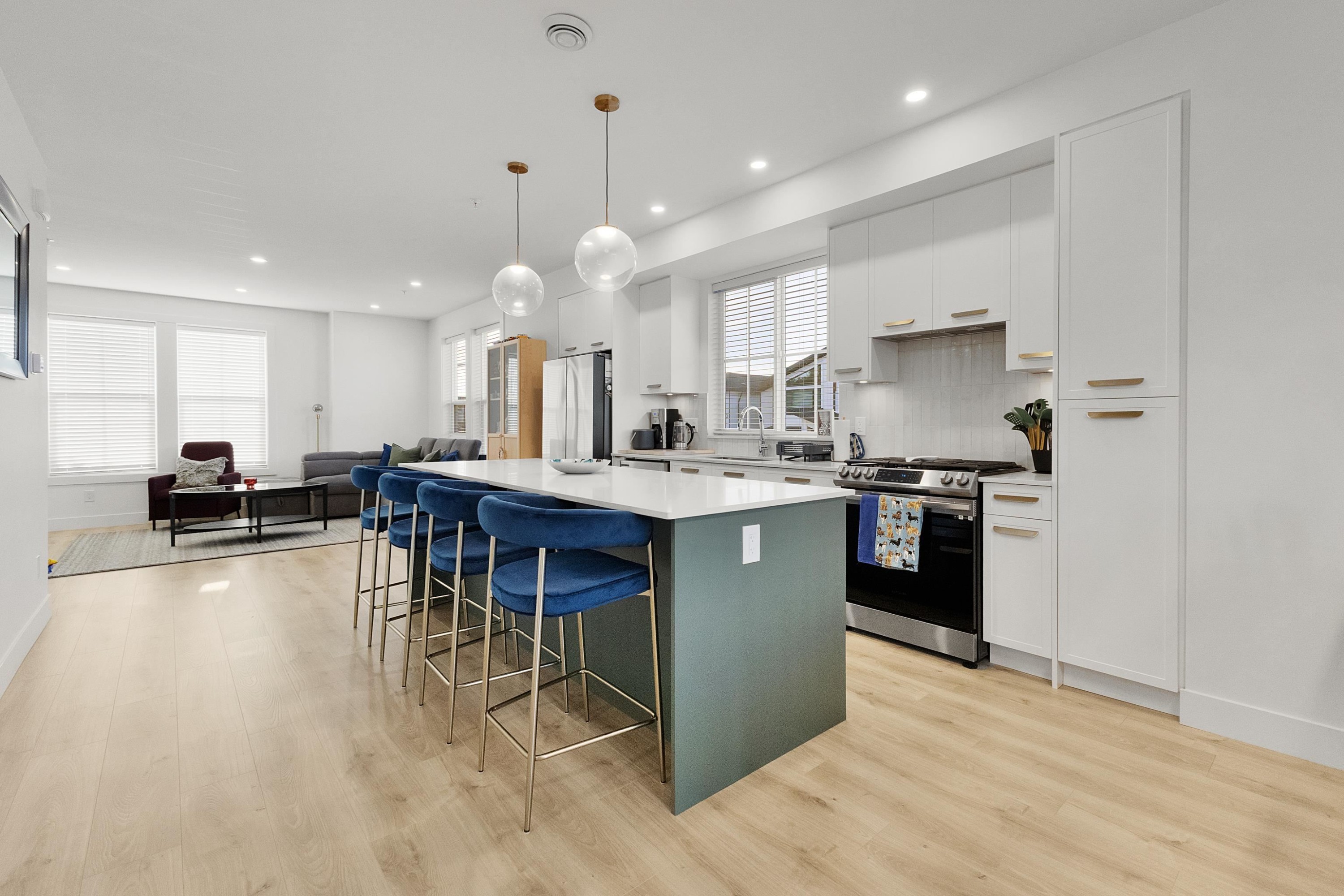 









20680


76b

Avenue, 1,
Langley,




BC
V2Y 4L2

