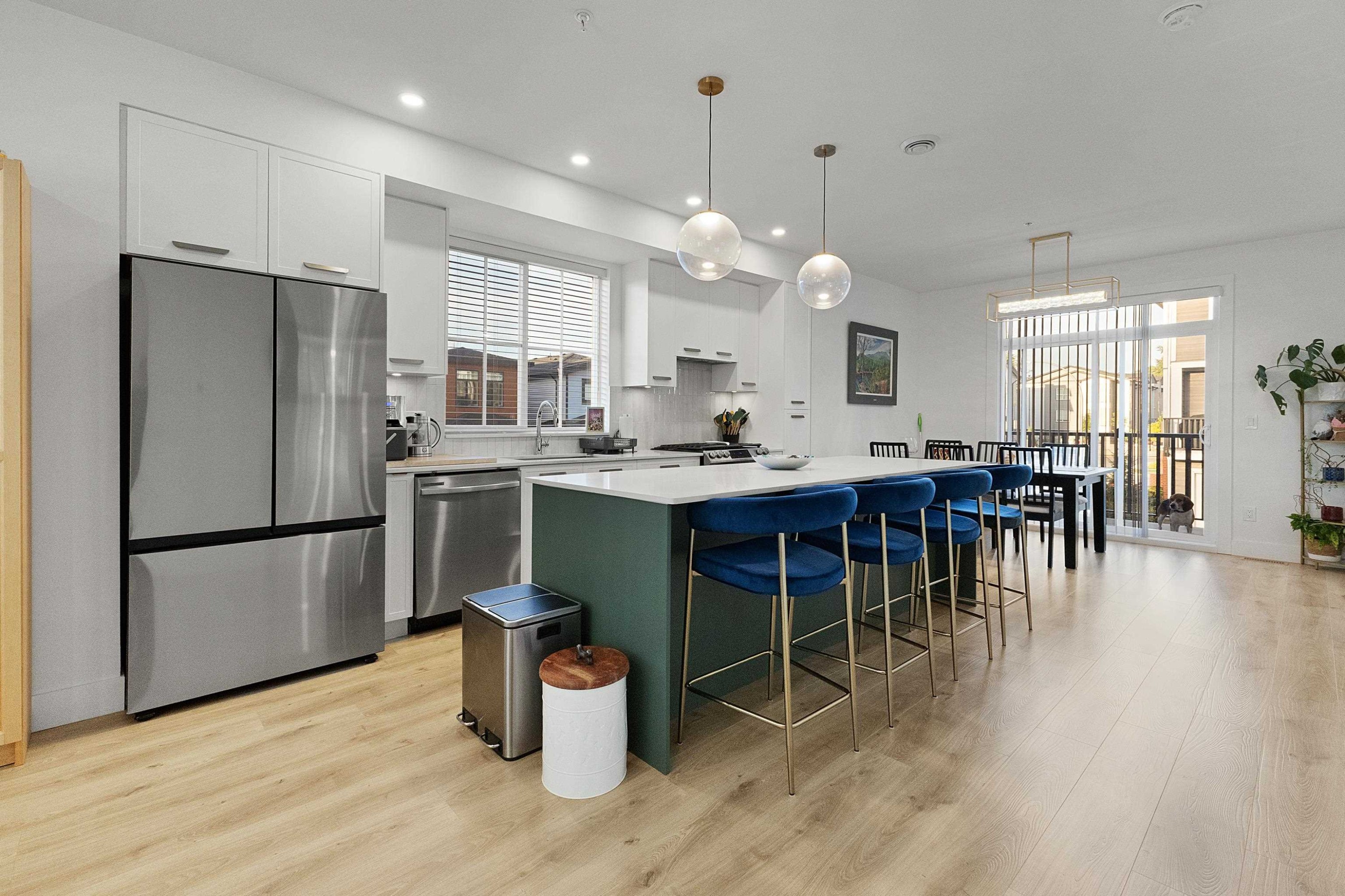 









20680


76b

Avenue, 1,
Langley,




BC
V2Y 4L2

