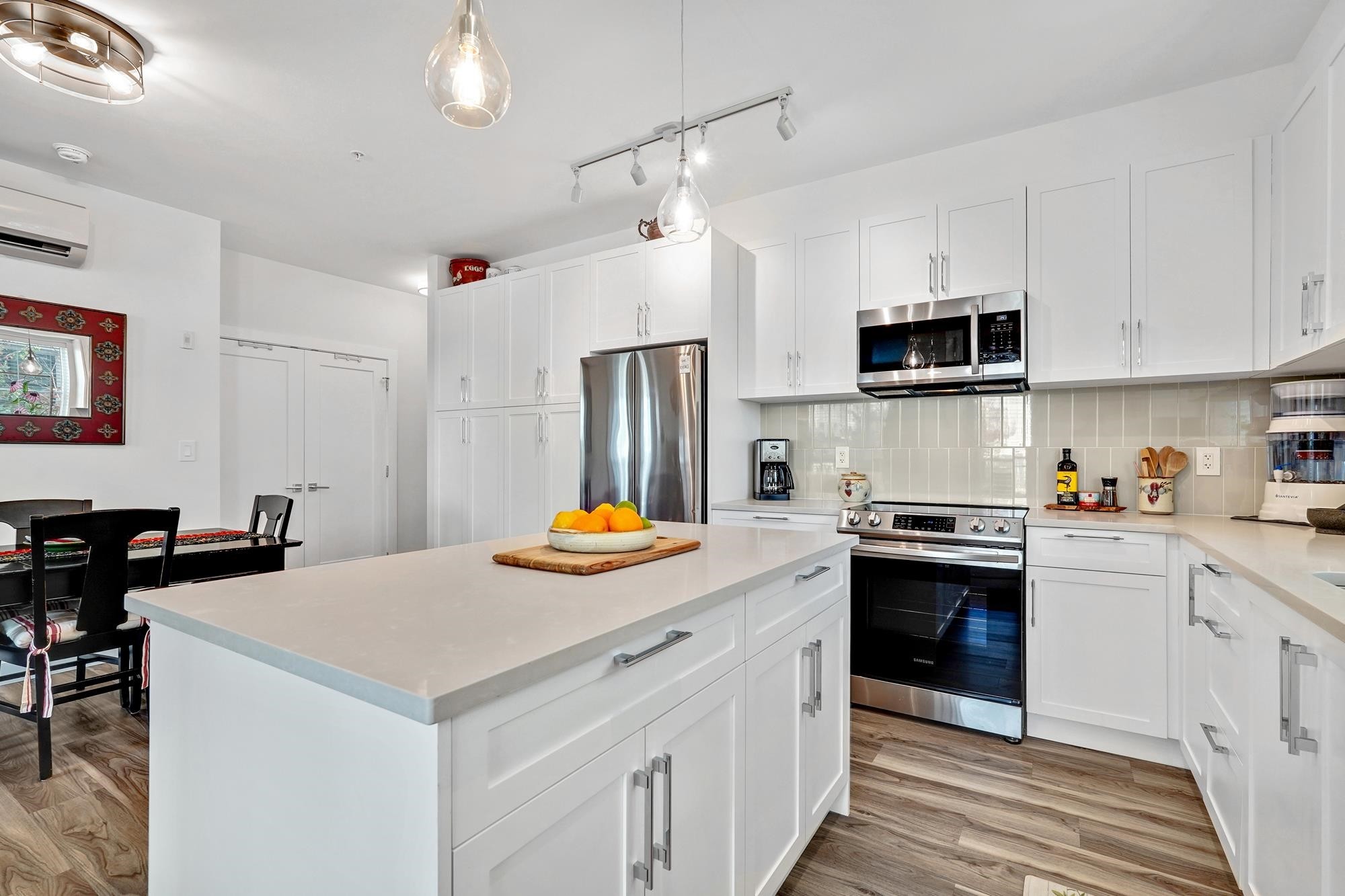 









20356


72b

Avenue, 110,
Langley,




BC
V2Y 4J9

