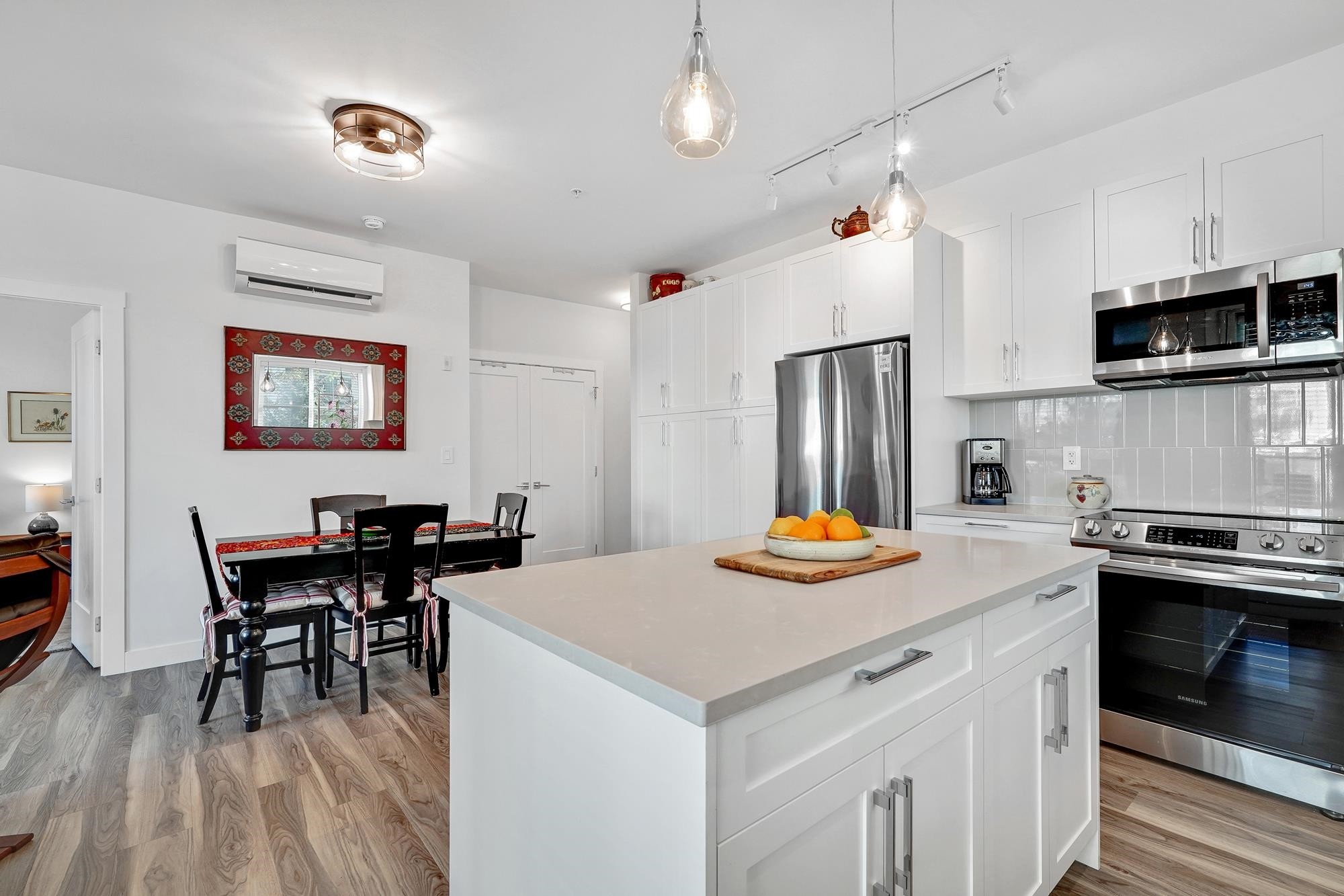 









20356


72b

Avenue, 110,
Langley,




BC
V2Y 4J9

