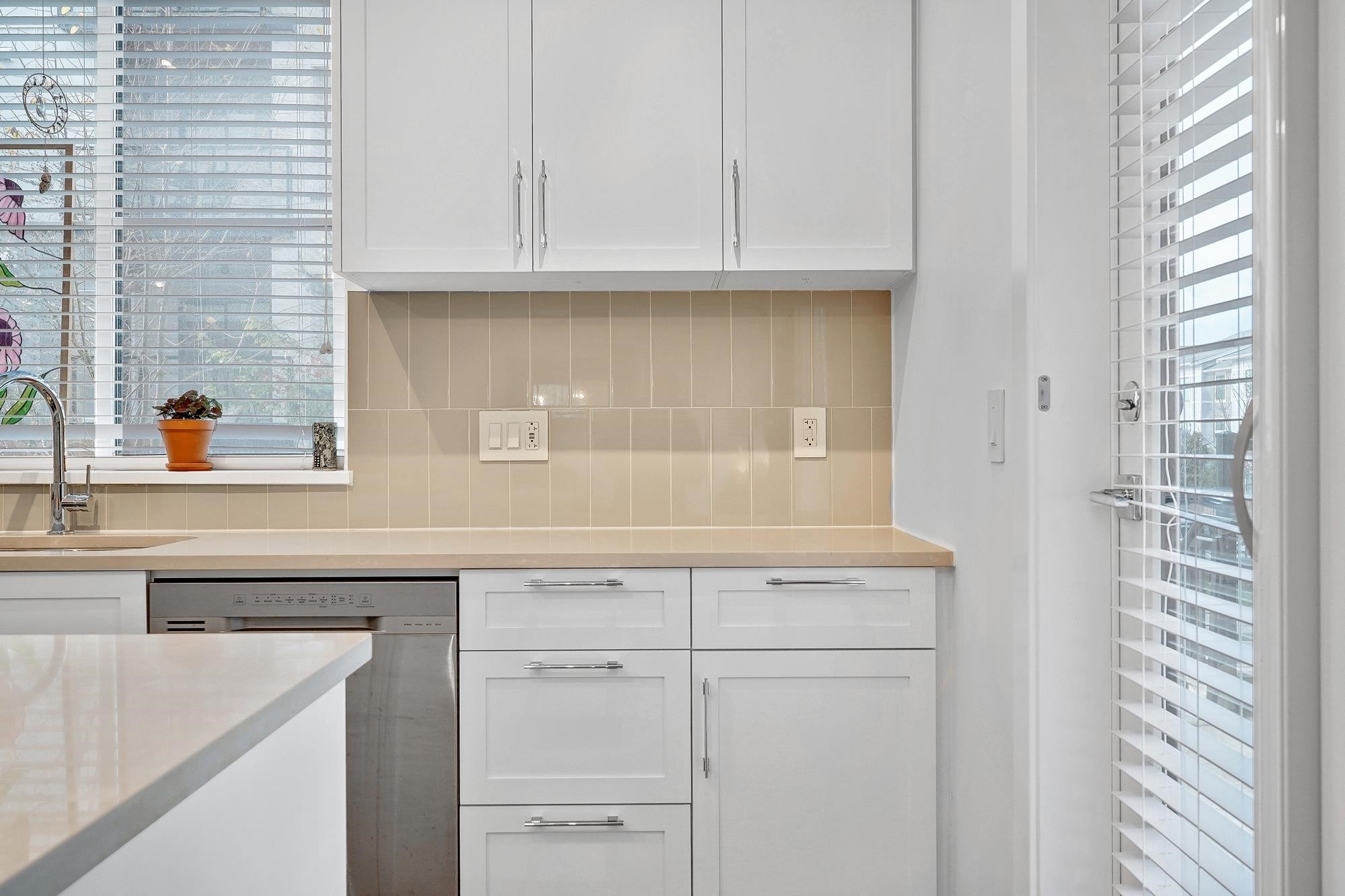 









20356


72b

Avenue, 110,
Langley,




BC
V2Y 4J9

