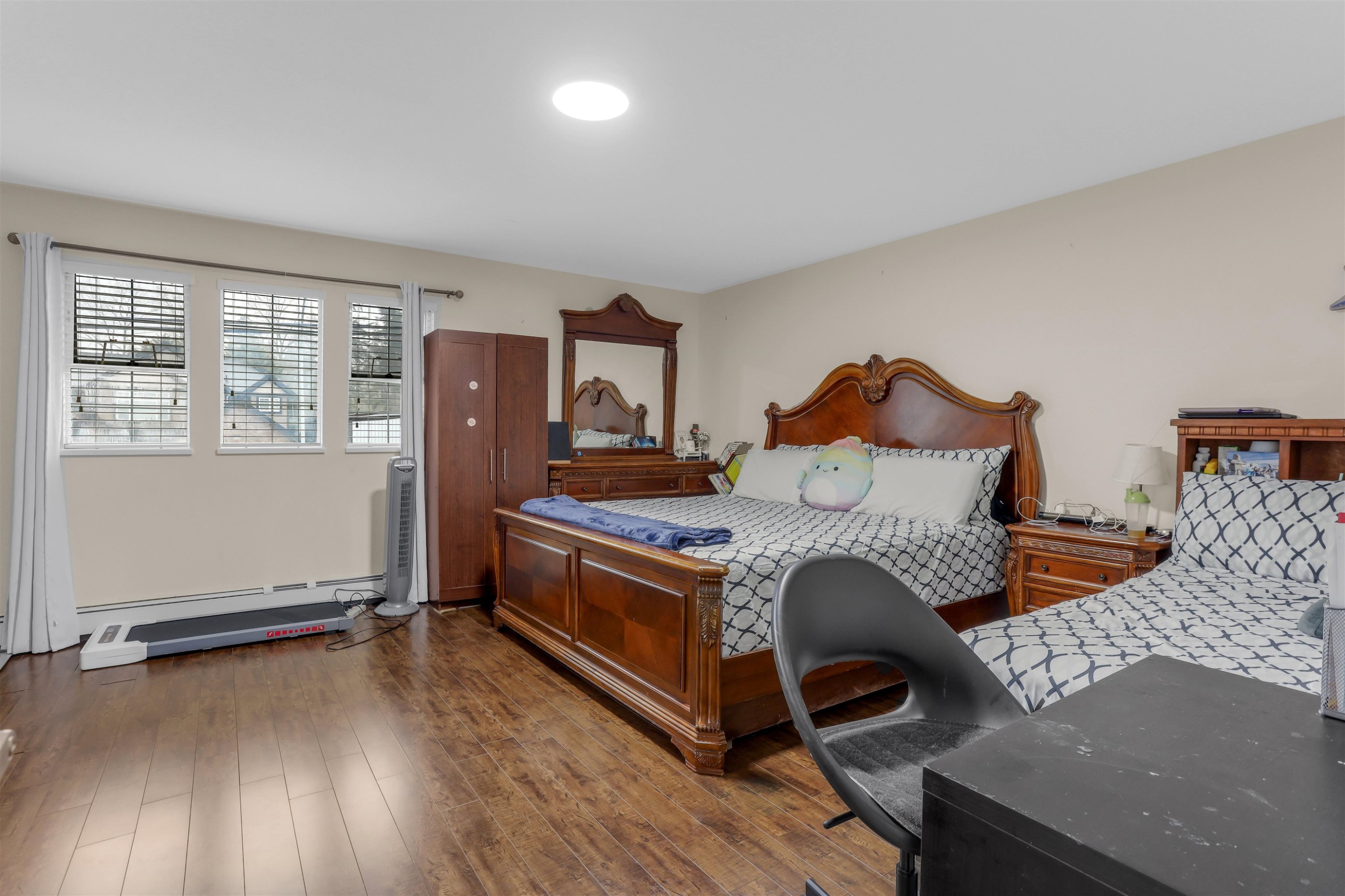 









8502


148

Street,
Surrey,




BC
V3S 3G4

