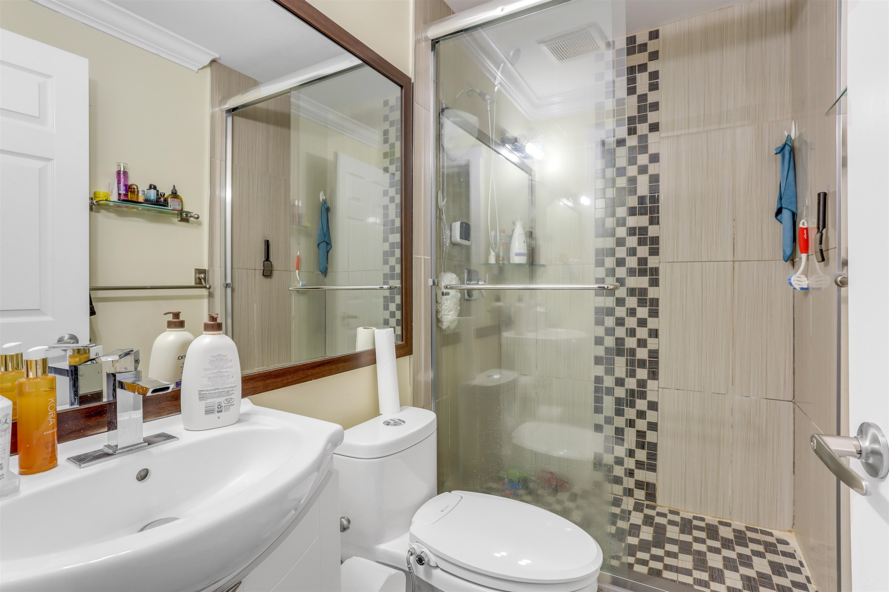 









8502


148

Street,
Surrey,




BC
V3S 3G4

