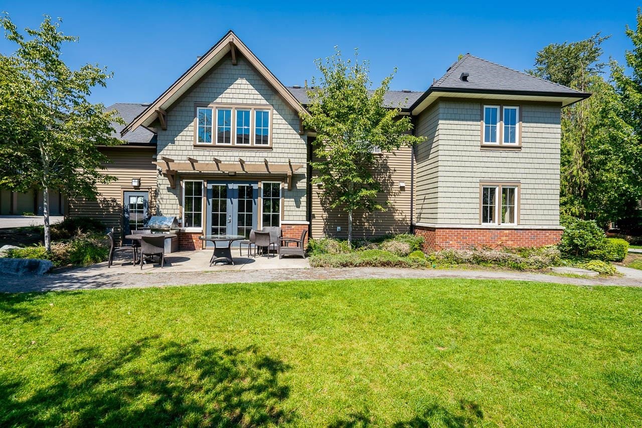 









14838


61

Avenue, 9,
Surrey,




BC
V3S 2P3

