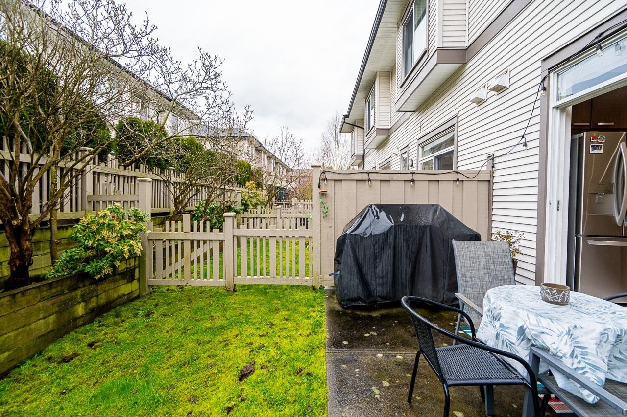 









14838


61

Avenue, 9,
Surrey,




BC
V3S 2P3

