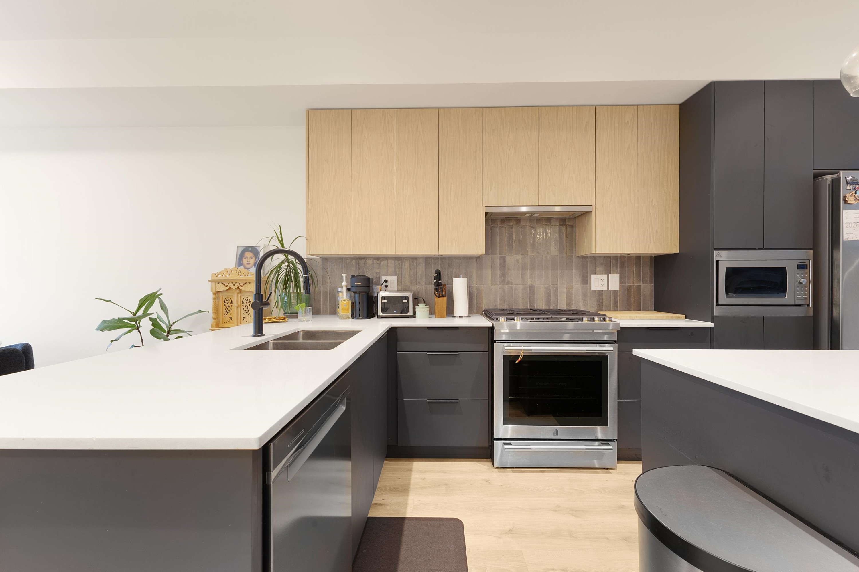 









8430


Nottman

Street, 16,
Mission,




BC
V2V 0L2

