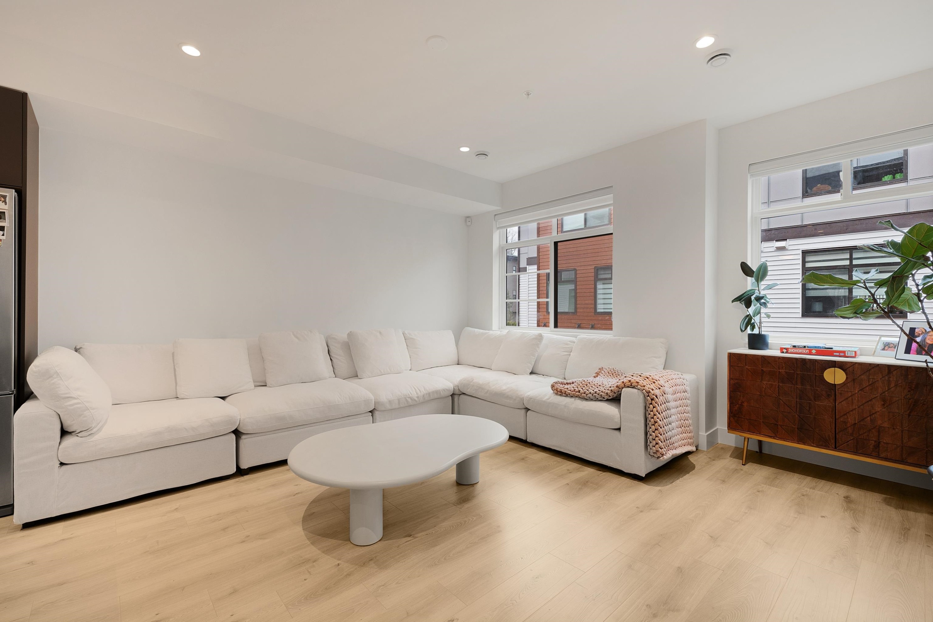 









8430


Nottman

Street, 16,
Mission,




BC
V2V 0L2

