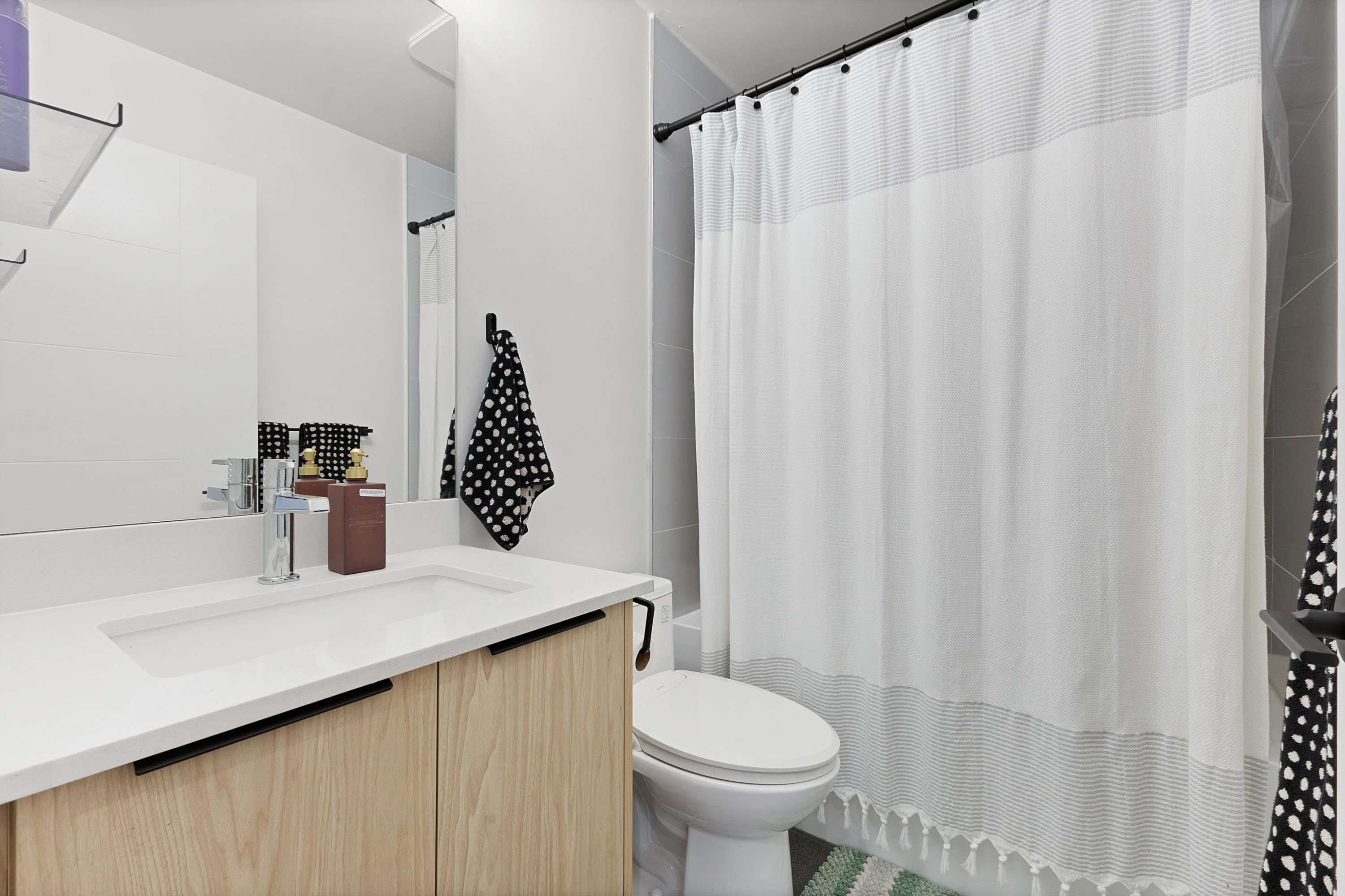 









8430


Nottman

Street, 16,
Mission,




BC
V2V 0L2

