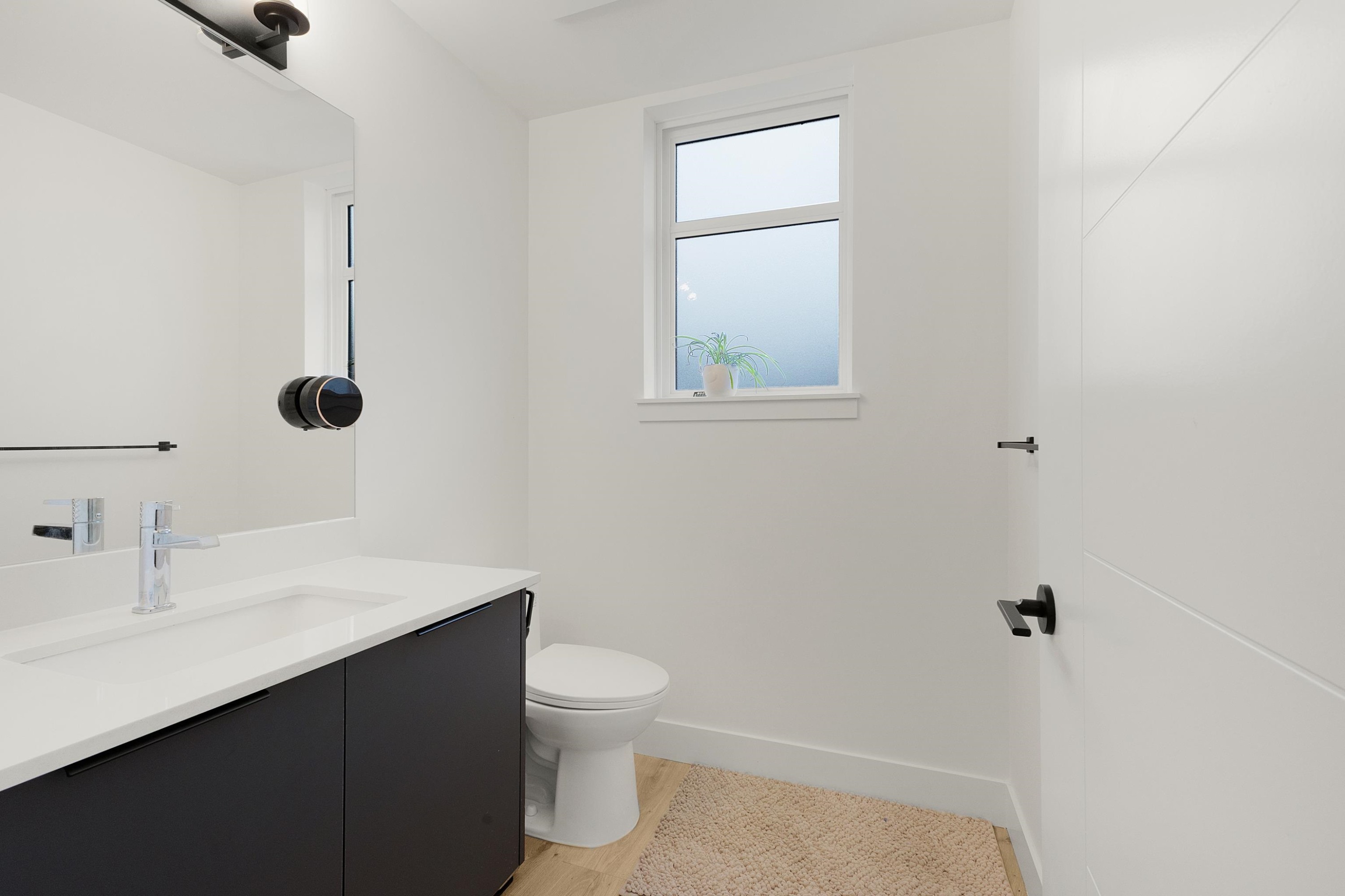 









8430


Nottman

Street, 16,
Mission,




BC
V2V 0L2

