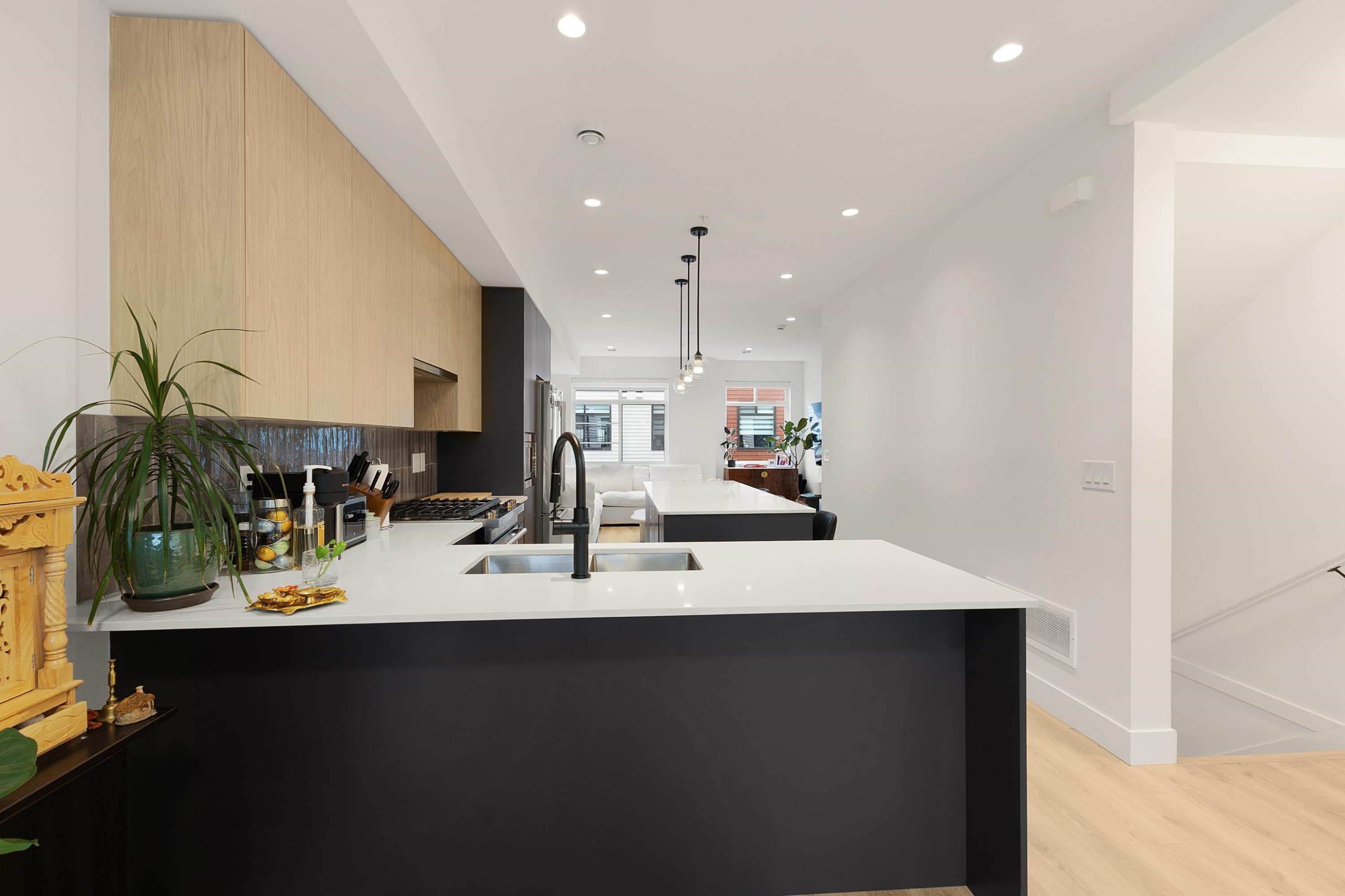 









8430


Nottman

Street, 16,
Mission,




BC
V2V 0L2

