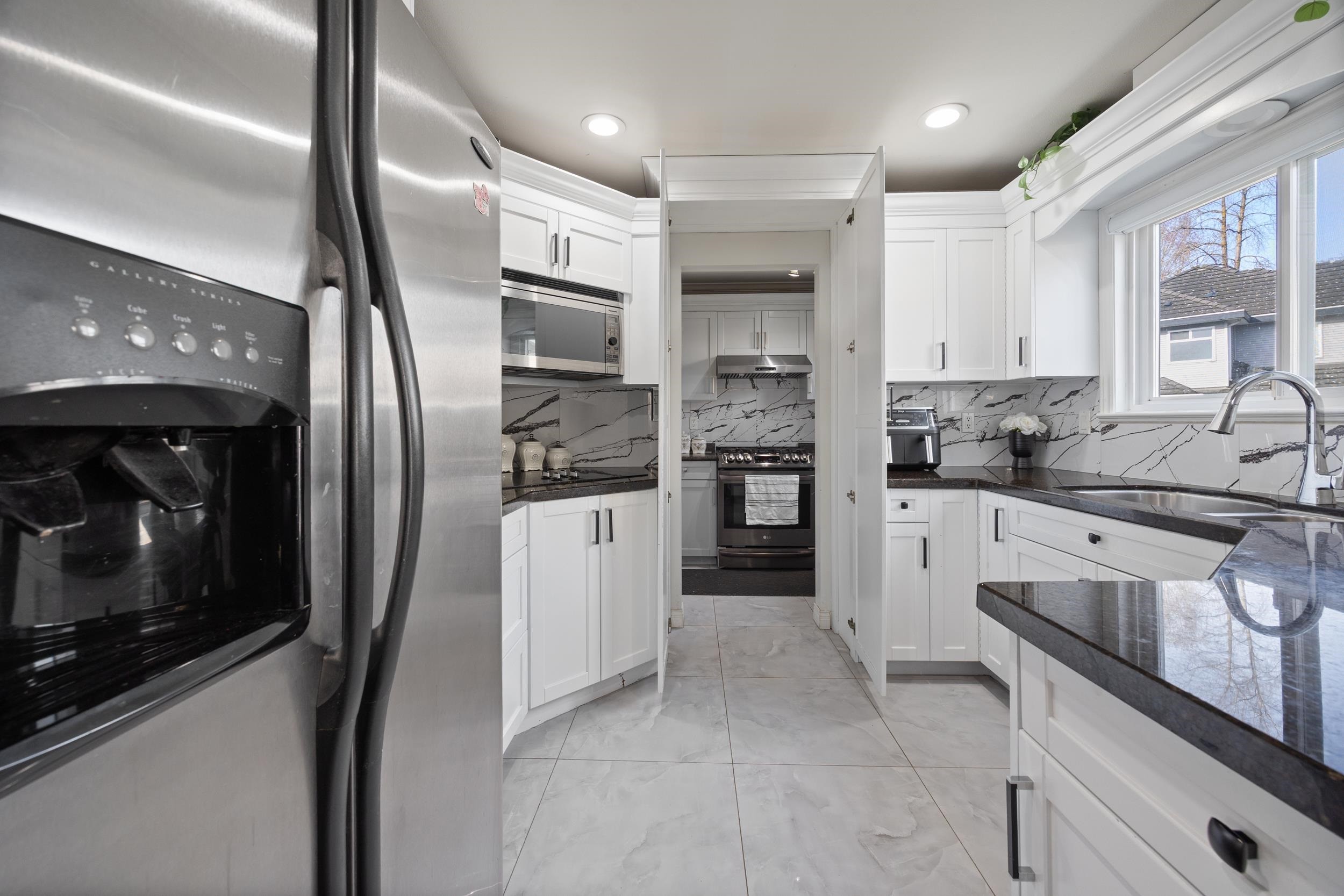 









7801


146a

Street,
Surrey,




BC
V3S 2T4

