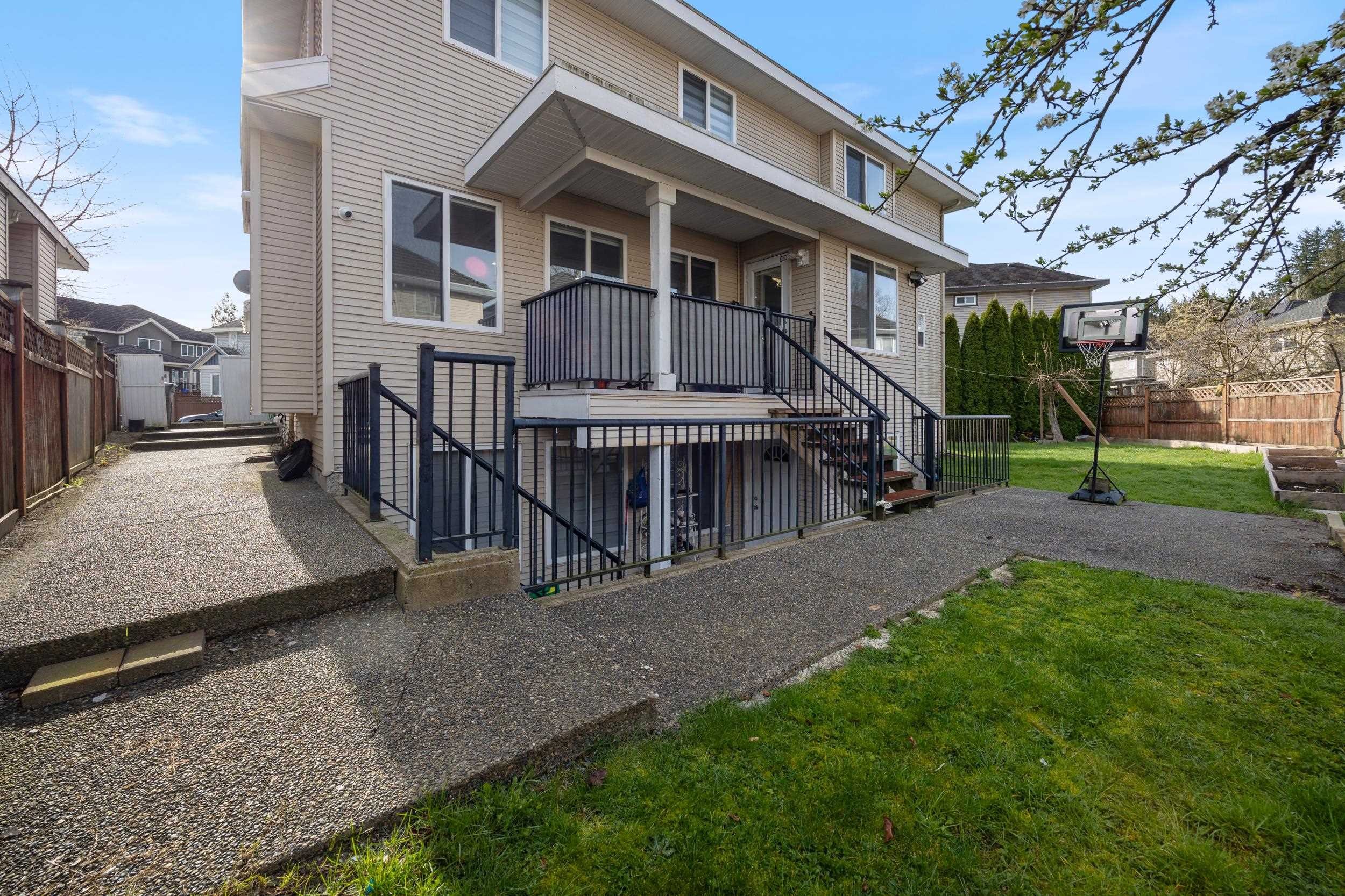 









7801


146a

Street,
Surrey,




BC
V3S 2T4

