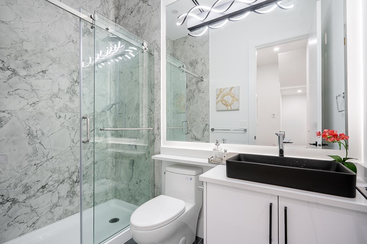 









7515


205

Street,
Langley,




BC
V2Y 1V5

