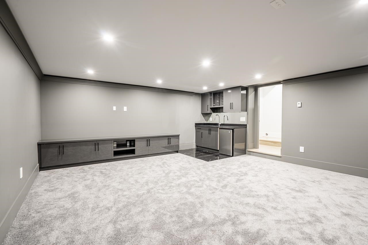 









7515


205

Street,
Langley,




BC
V2Y 1V5


