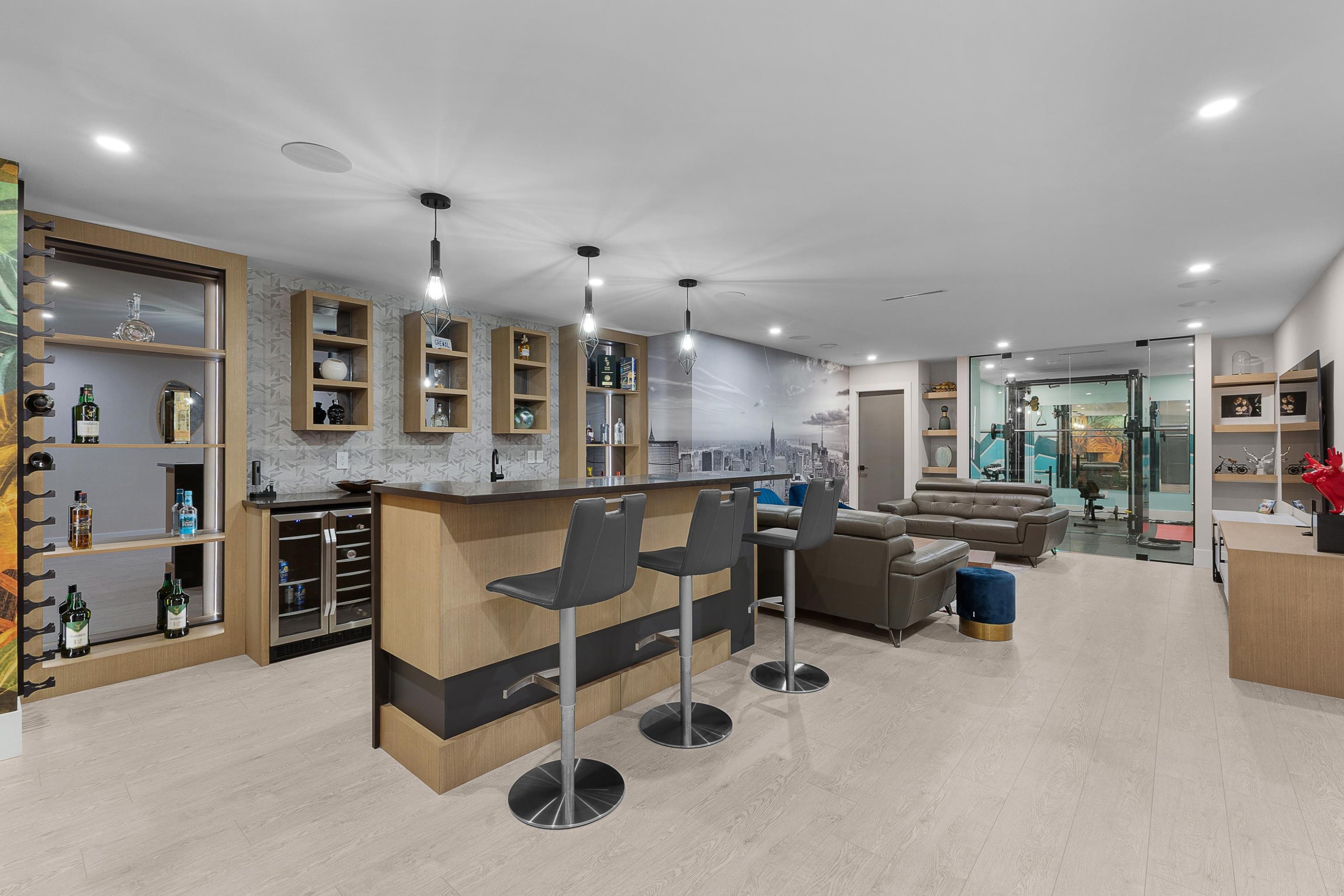 









6122


152a

Street,
Surrey,




BC
V3S 1E7

