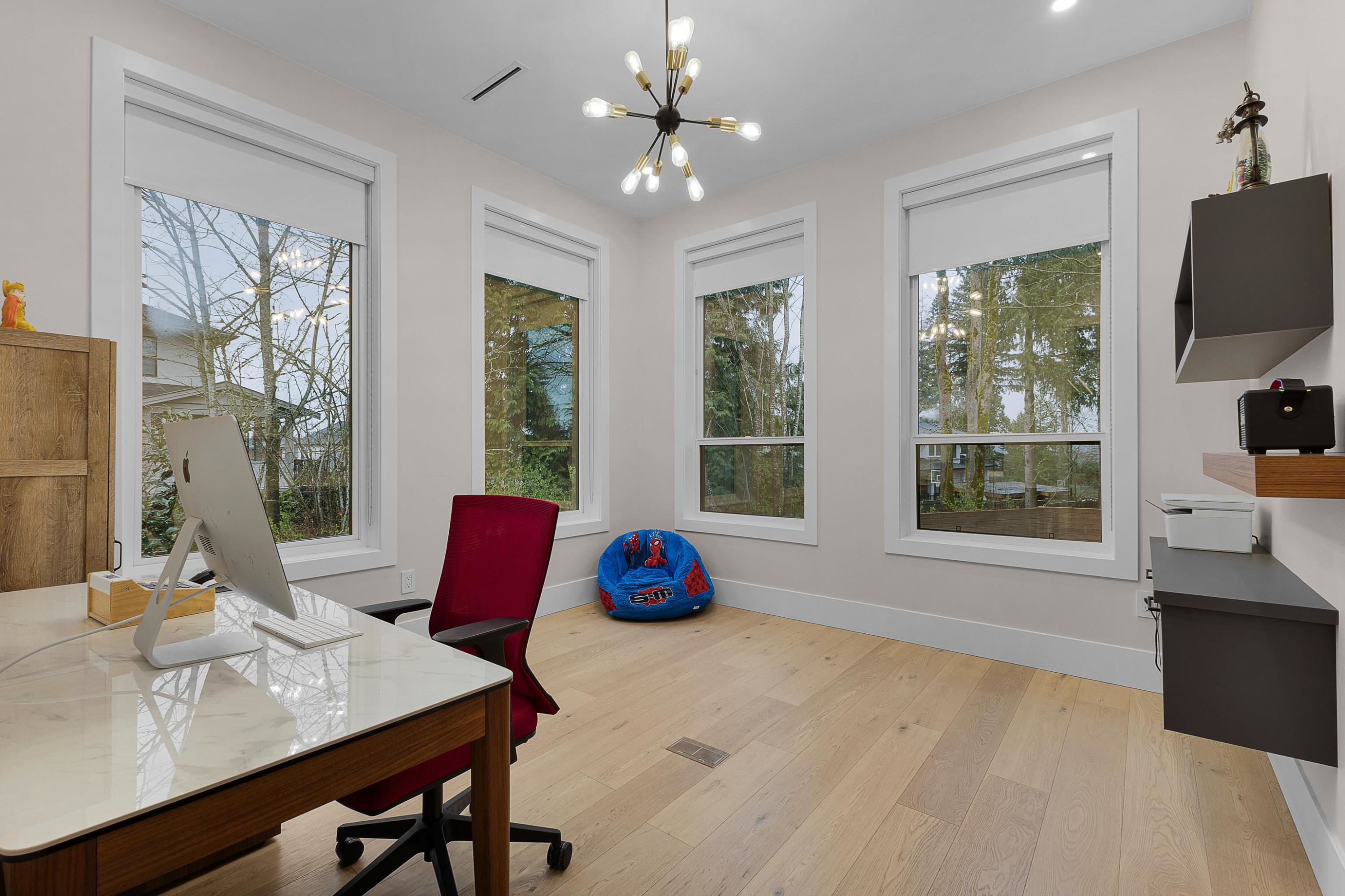 









6122


152a

Street,
Surrey,




BC
V3S 1E7

