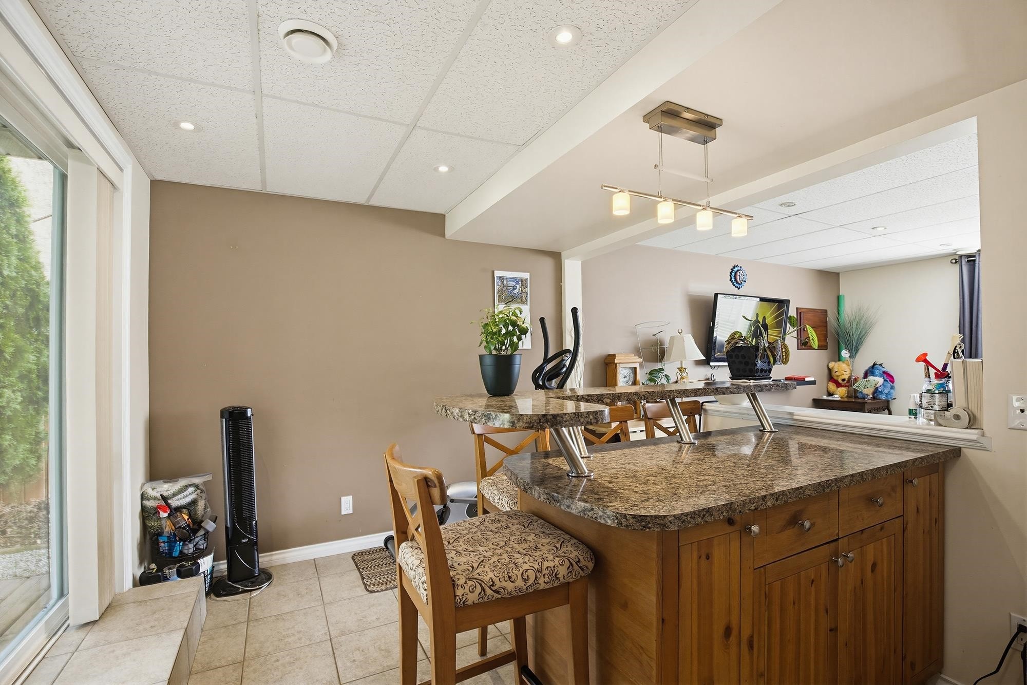 









33359


Whidden

Avenue,
Mission,




BC
V2V 4Z6

