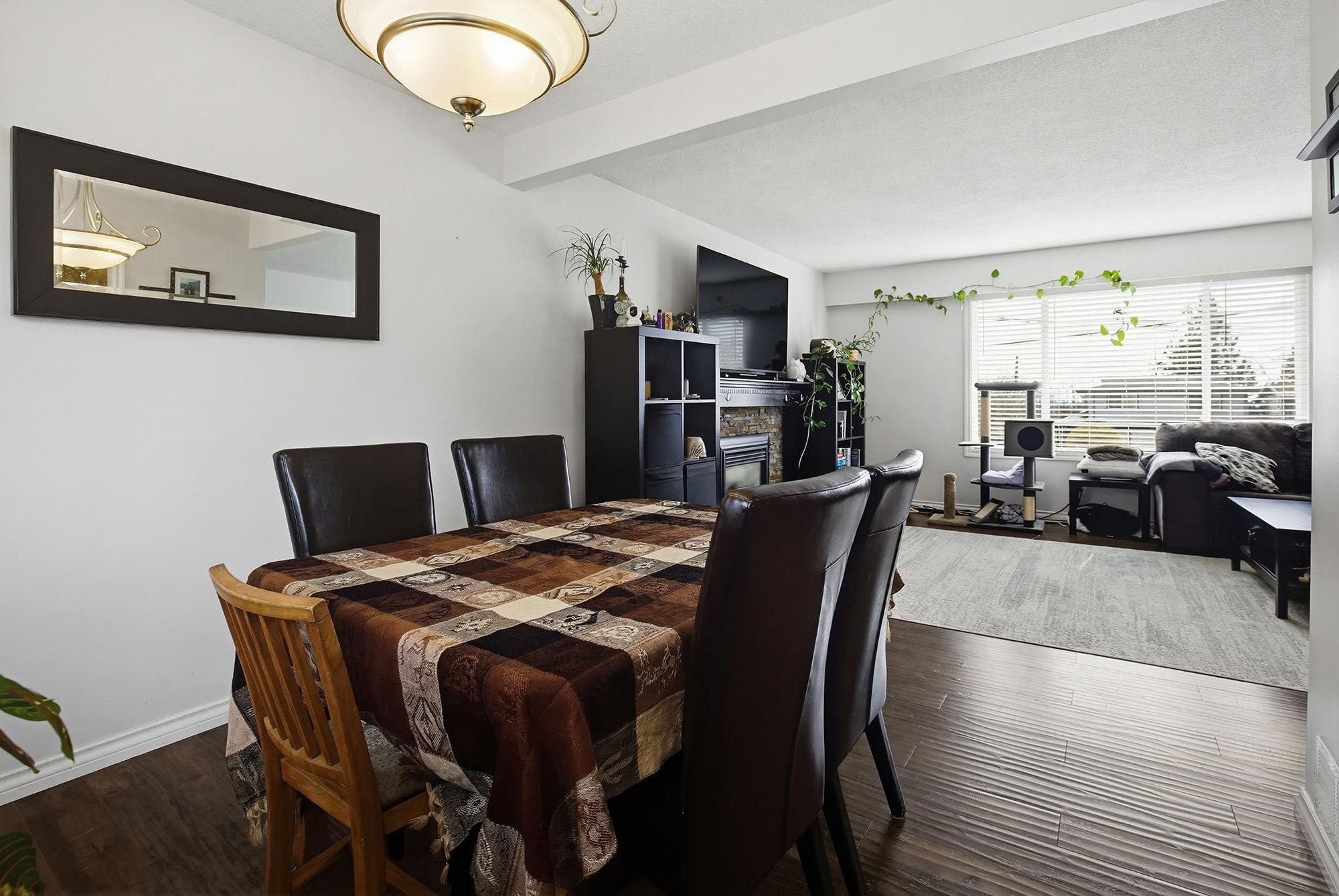 









33359


Whidden

Avenue,
Mission,




BC
V2V 4Z6


