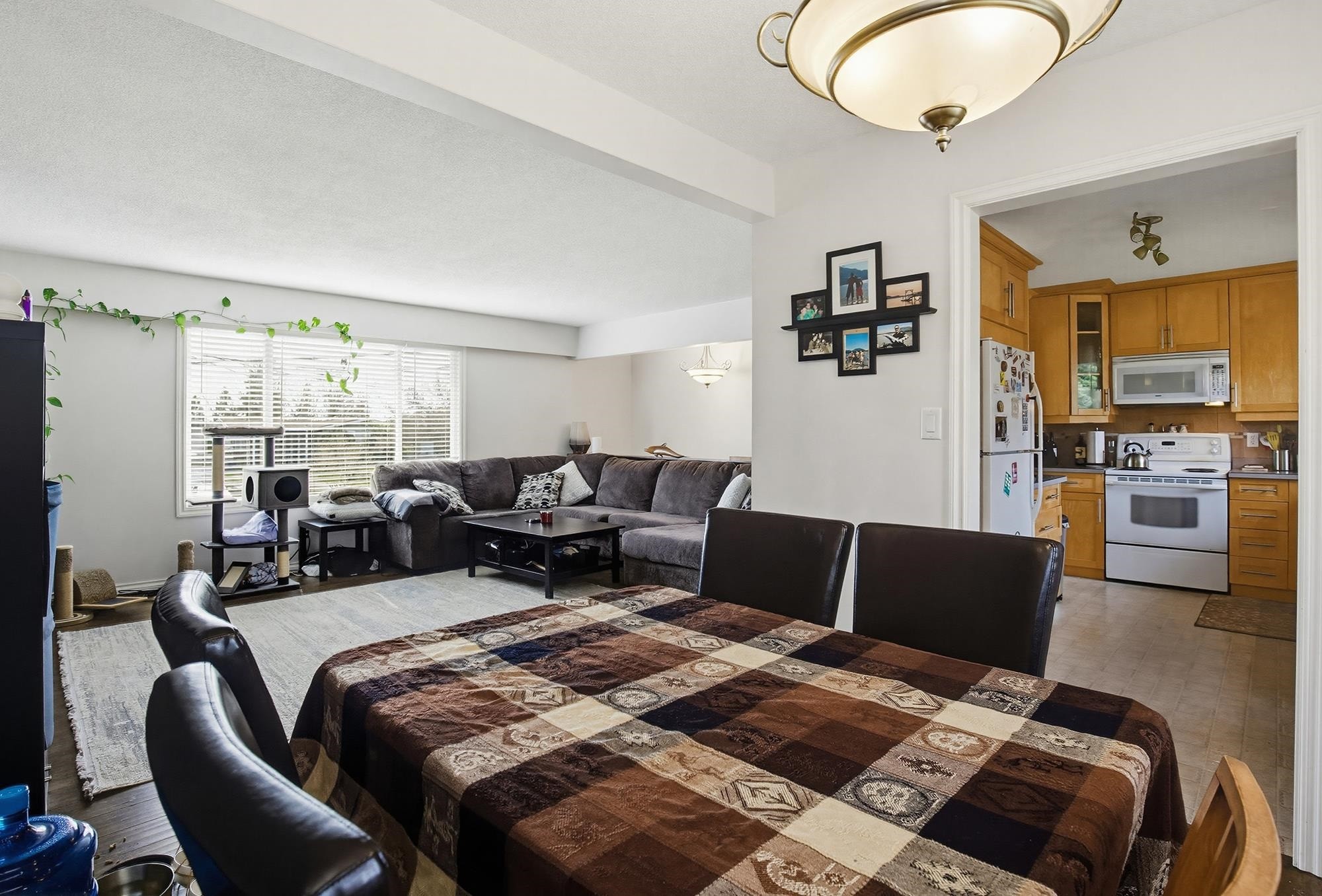 









33359


Whidden

Avenue,
Mission,




BC
V2V 4Z6

